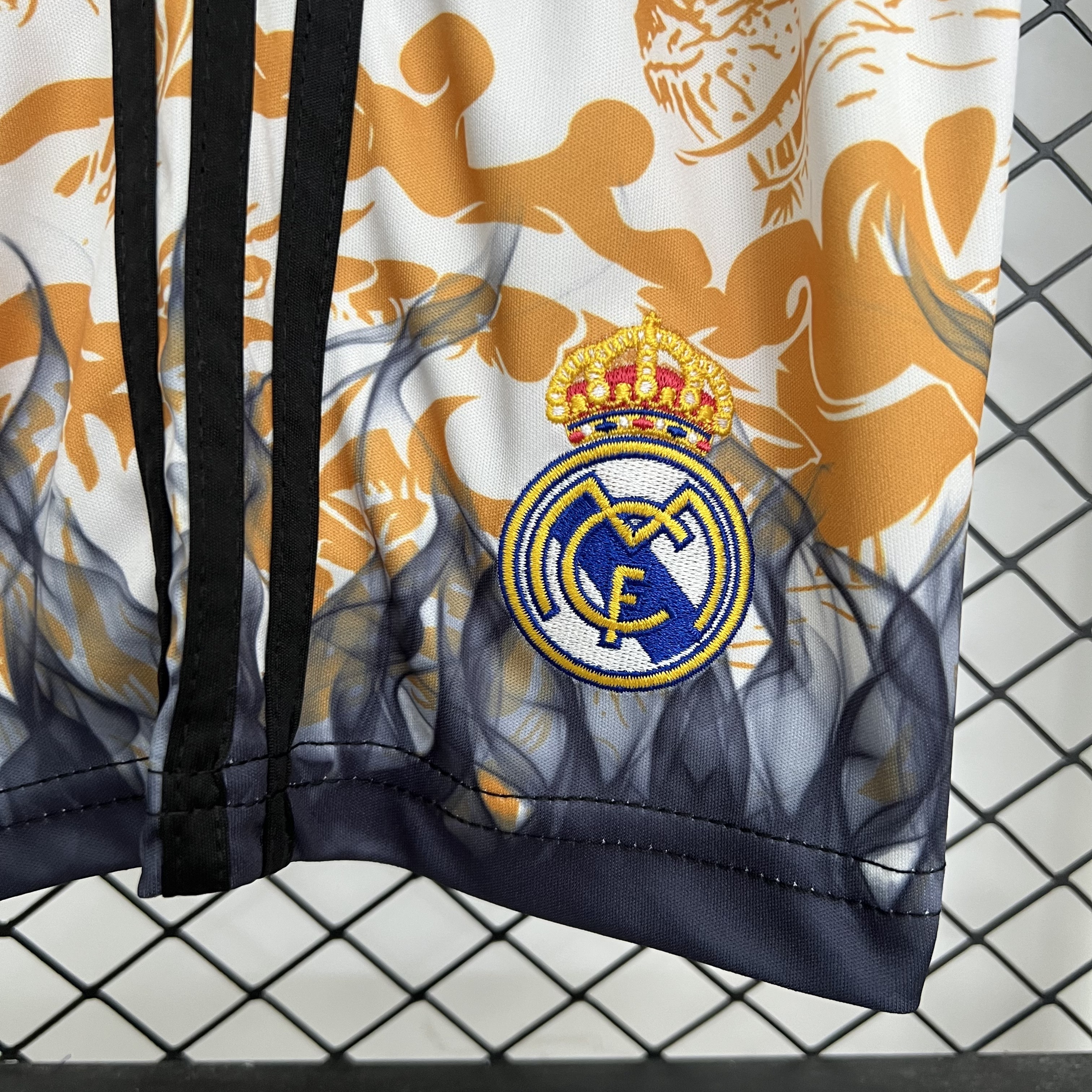 25-26 Real Madrid Special Edition Kids Kit Football Youth Apparels Dragon AAAAJersey Supply Yup 4