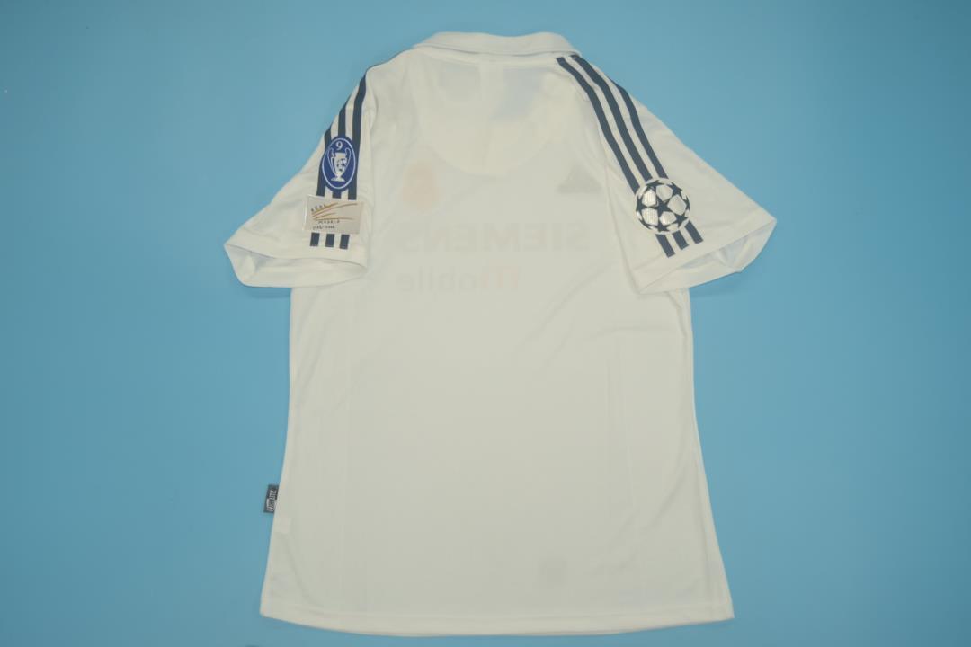 01-02 Real Madrid home 4