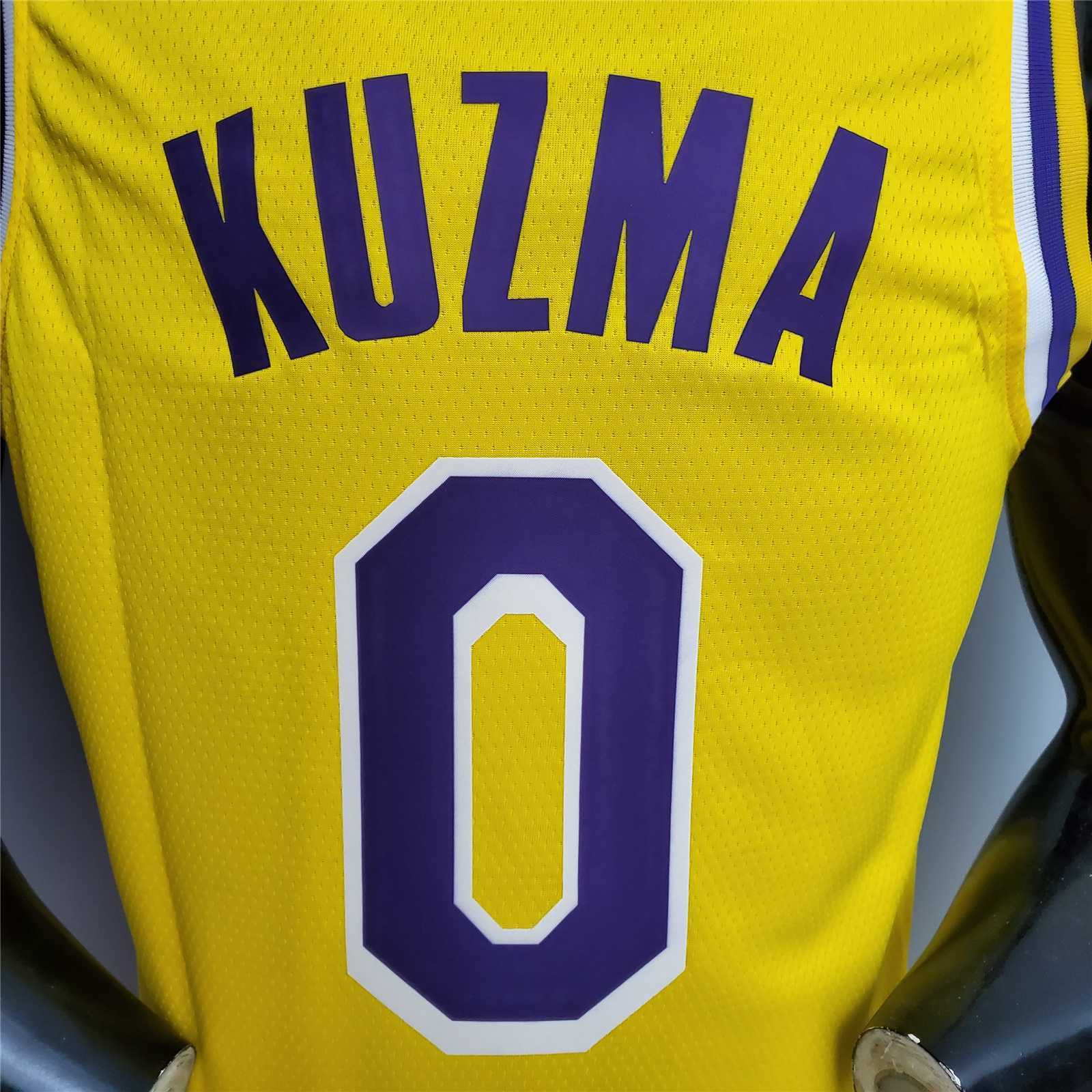 KUZMA #0 Lakers Round neck yellow 2