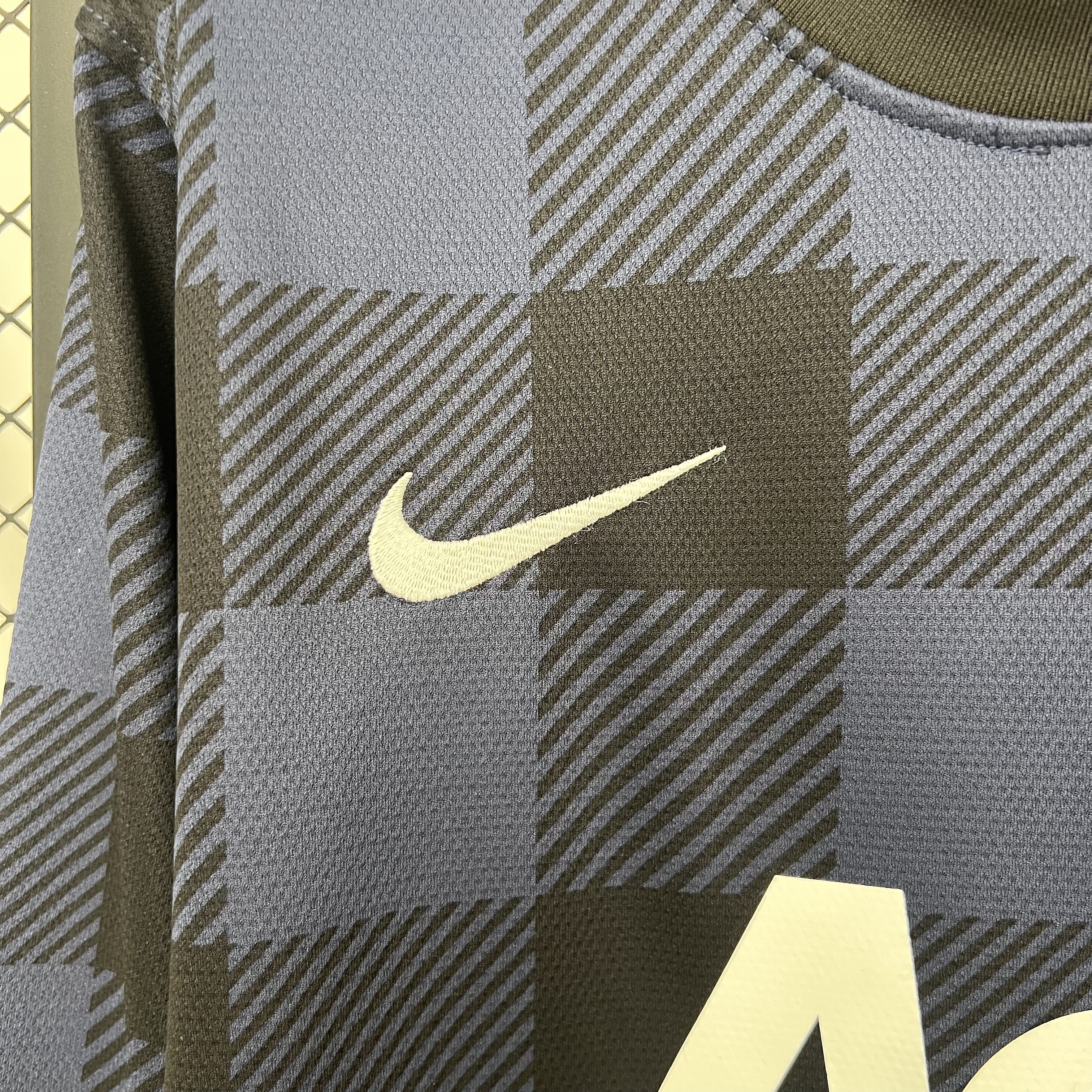 13-14 Manchester United Away Retro Kit Vintage Long Sleeve Shirt Soccer AAAAJersey Yupoo 4