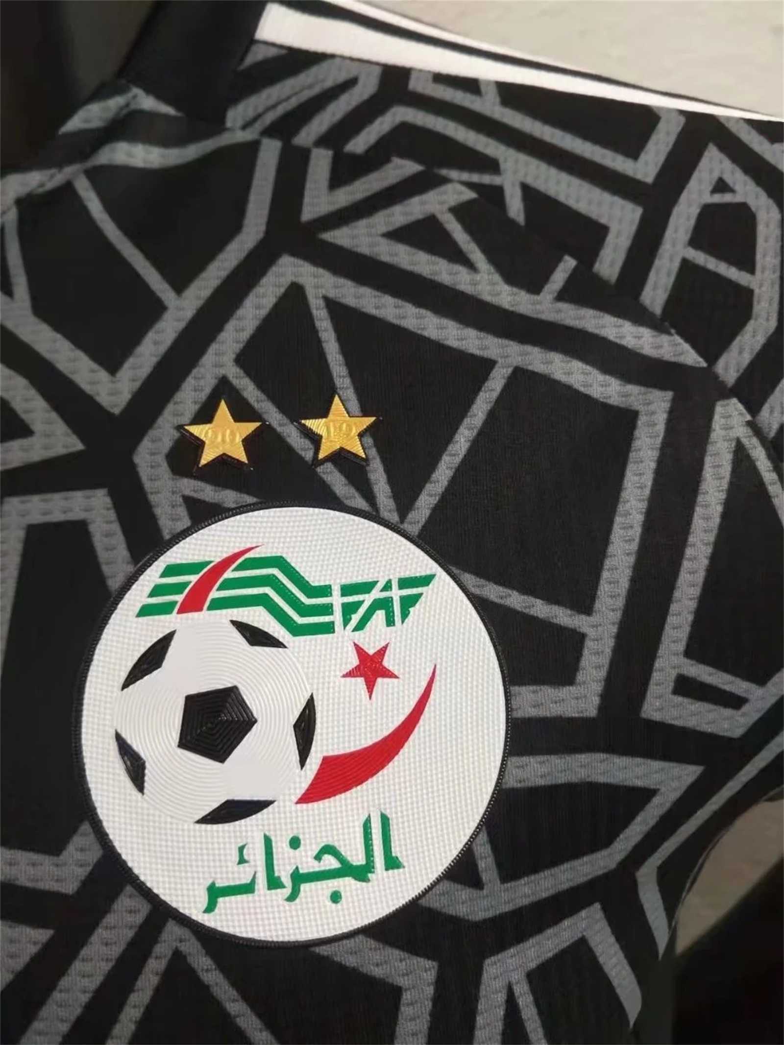2022 Algeria Goalkeeper Players Edition 4