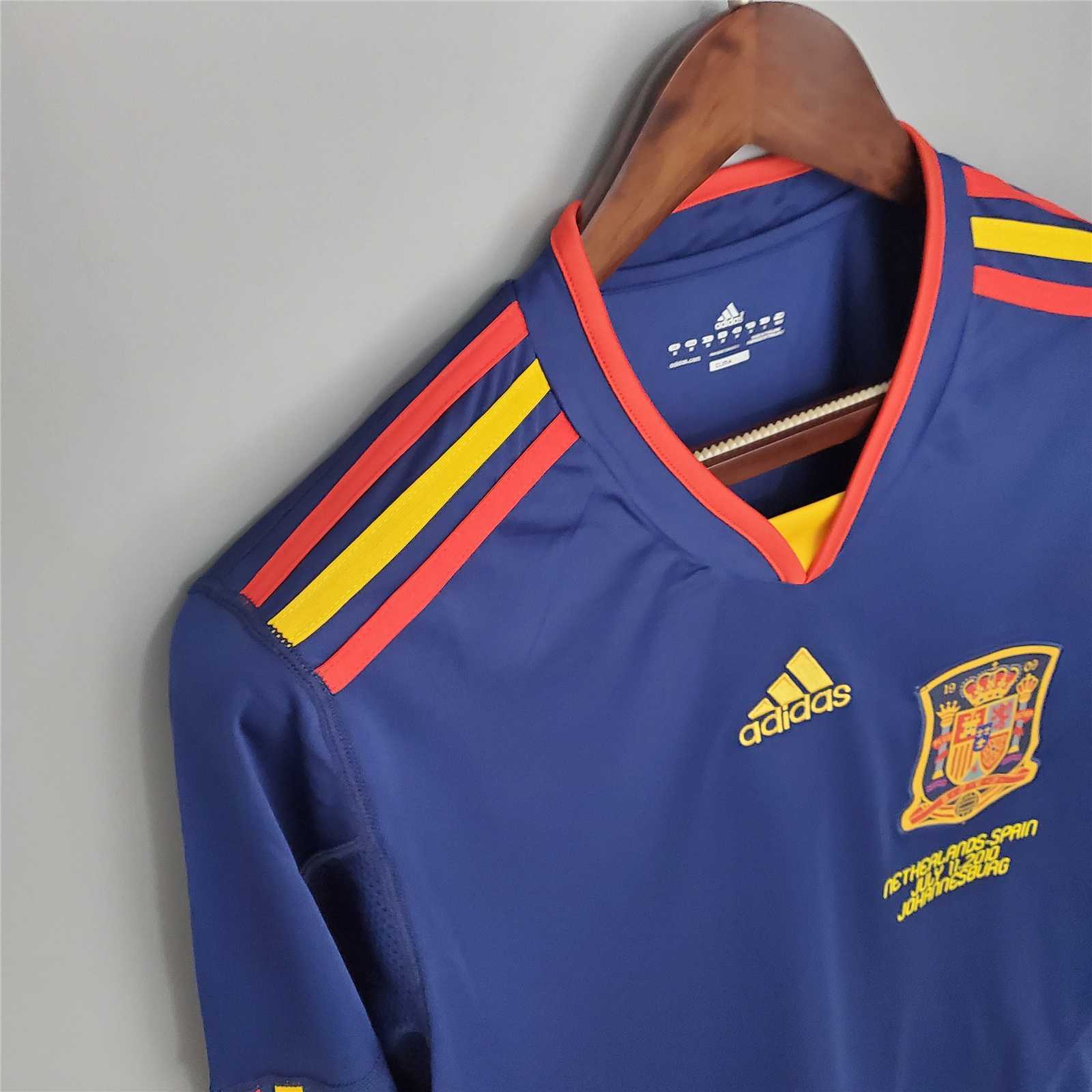 2010 Spain away long sleeve 8