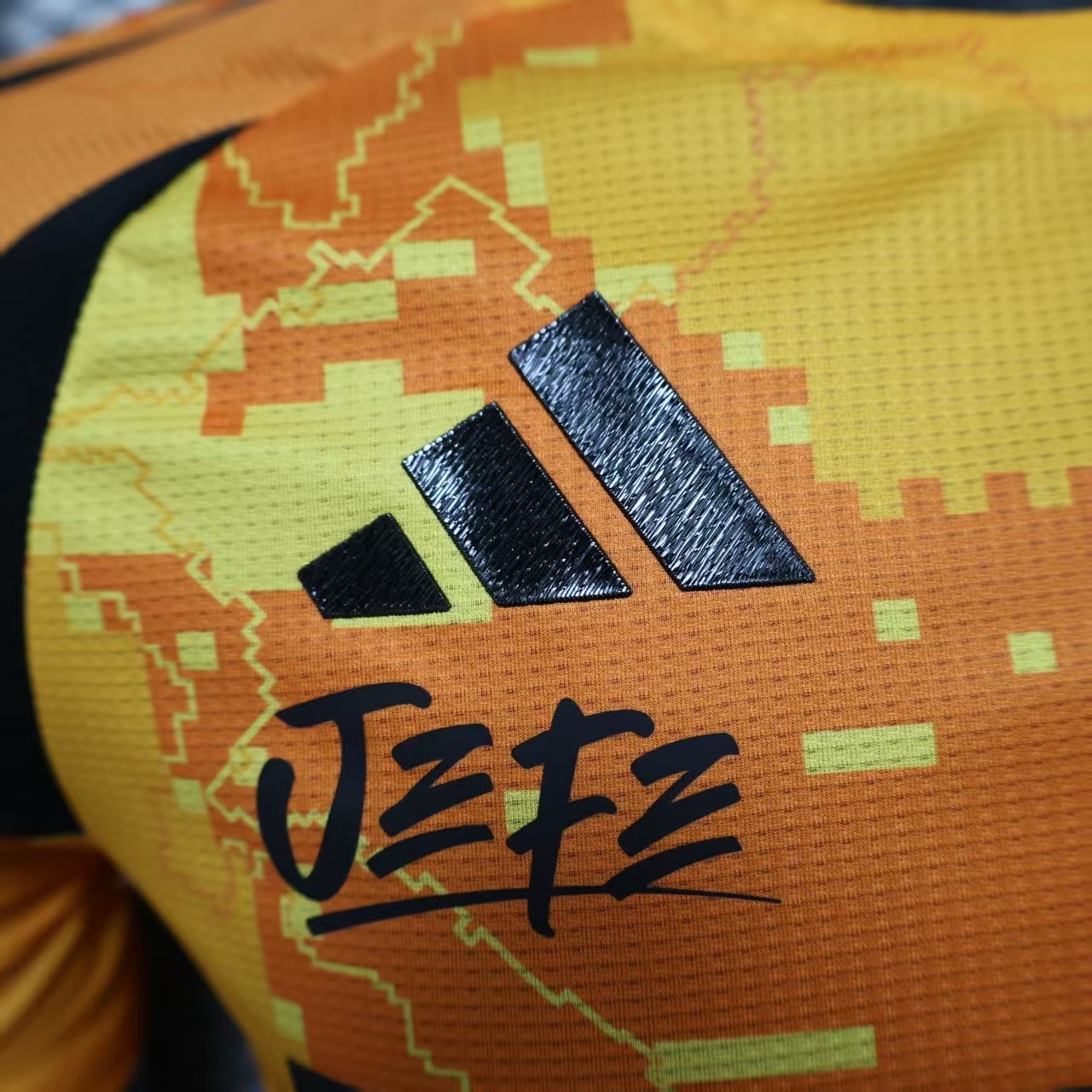 25-26 PSG Paris FC Third Player Version Yellow Shirt Football Apparels AAAAJersey Wholesale Yup 1