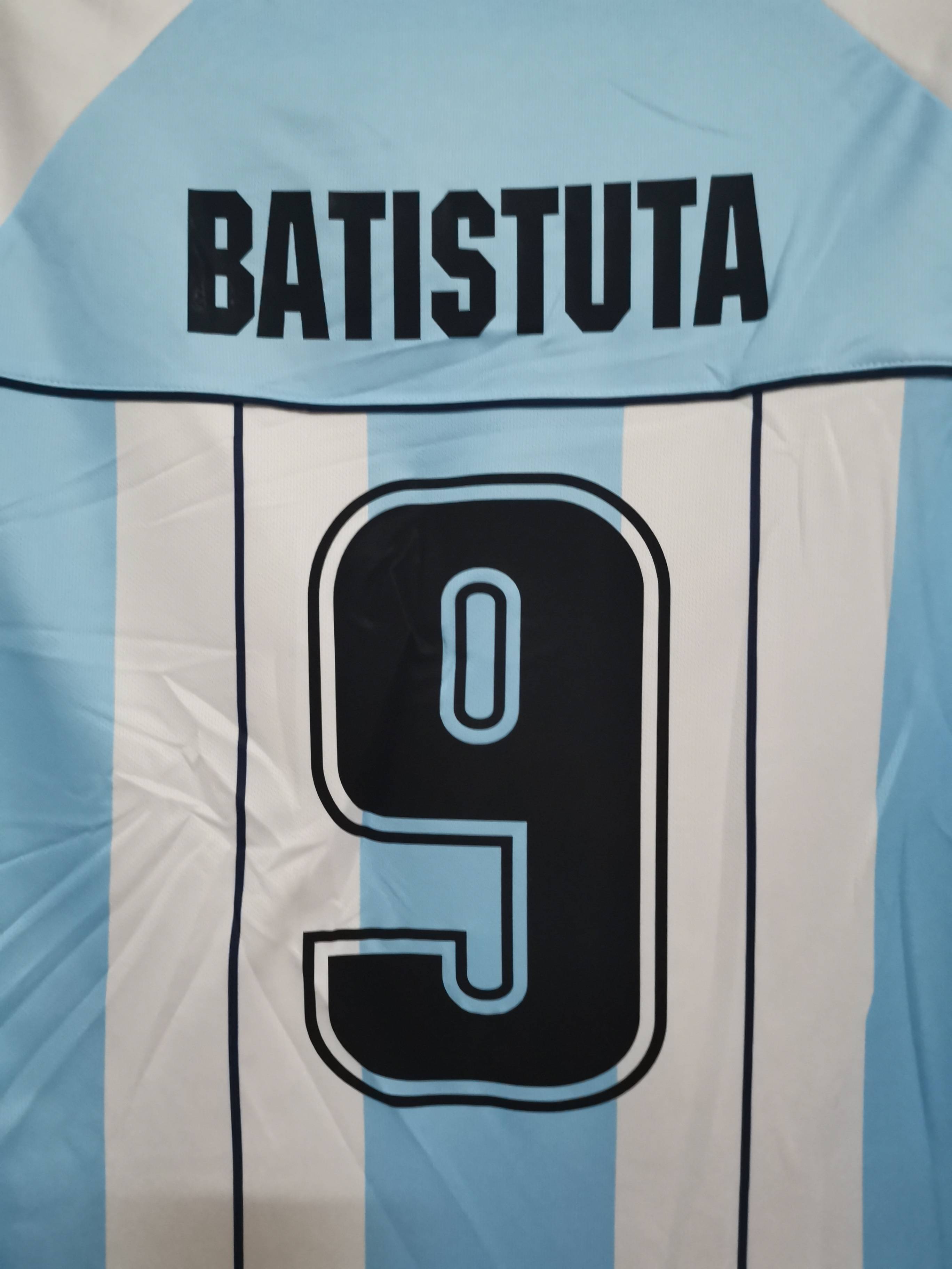 2000 Argentina home 3