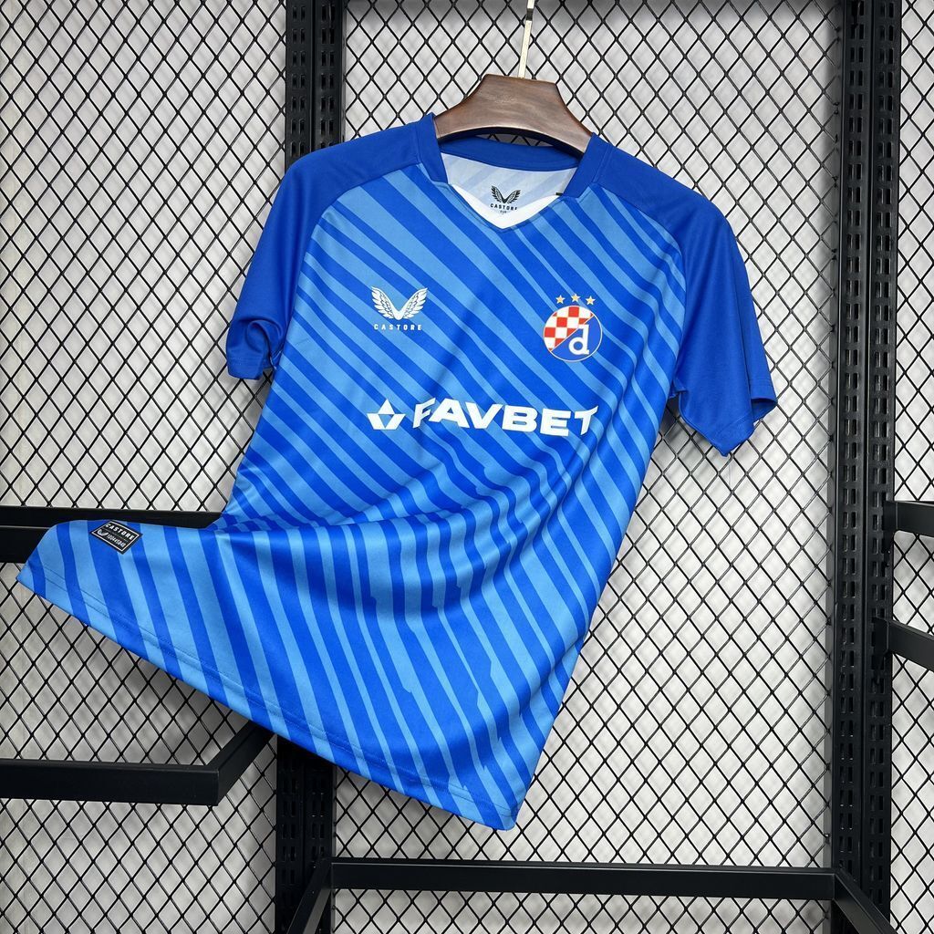 24-25 GNK Dinamo Zagreb Home Shirt Soccer Uniforms Soccer AAAAJersey Yupoo 1