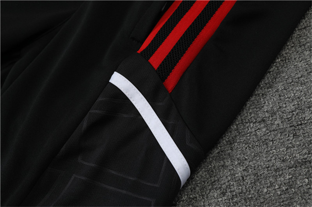22-23 Manchester United training suit red 8