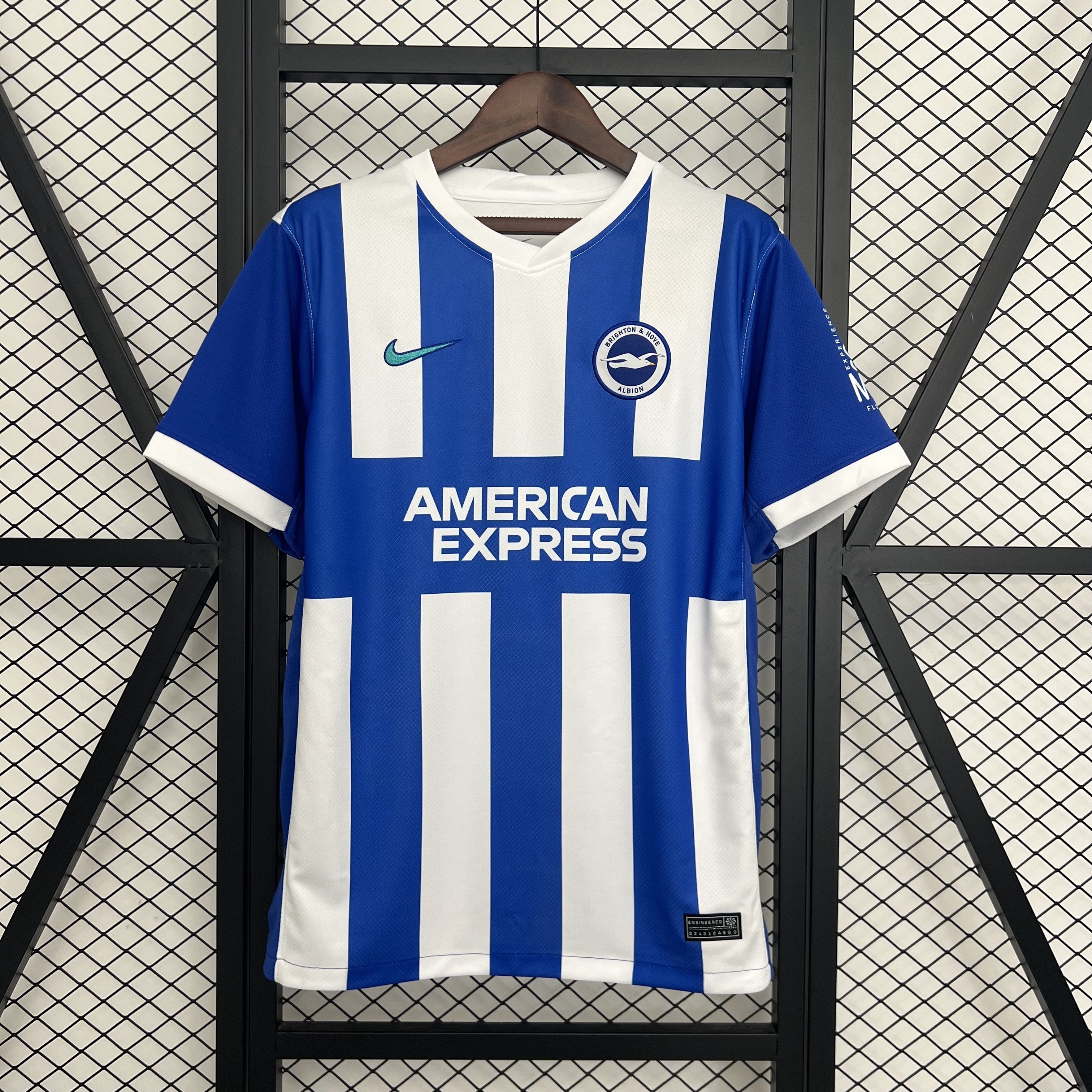 25-26 Brighton Home Kit Football Replicas AAAAJersey Supply Yupoo