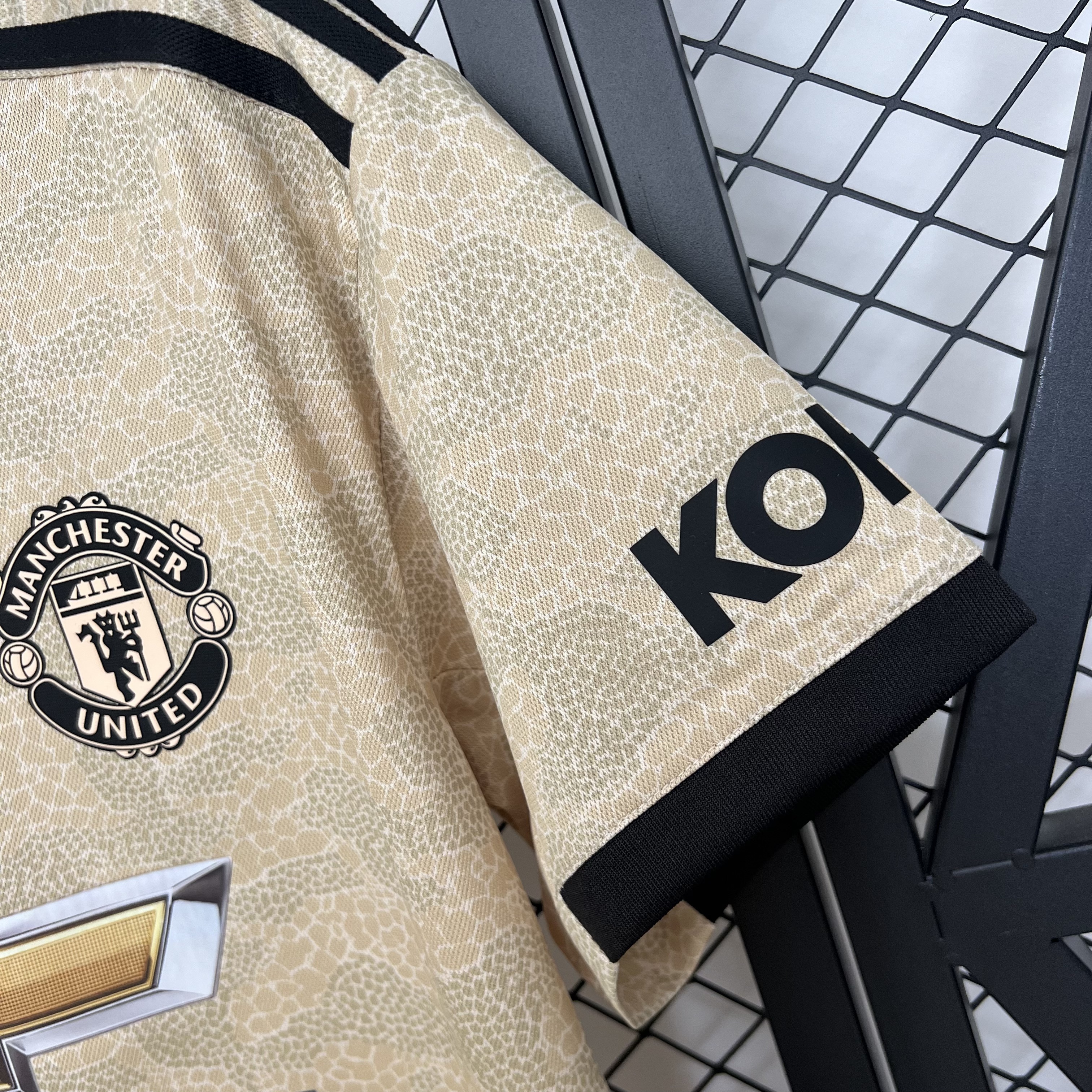 19-20 Manchester United Away Retro Kit Vintage Shirt Soccer AAAAJersey Yupoo 6