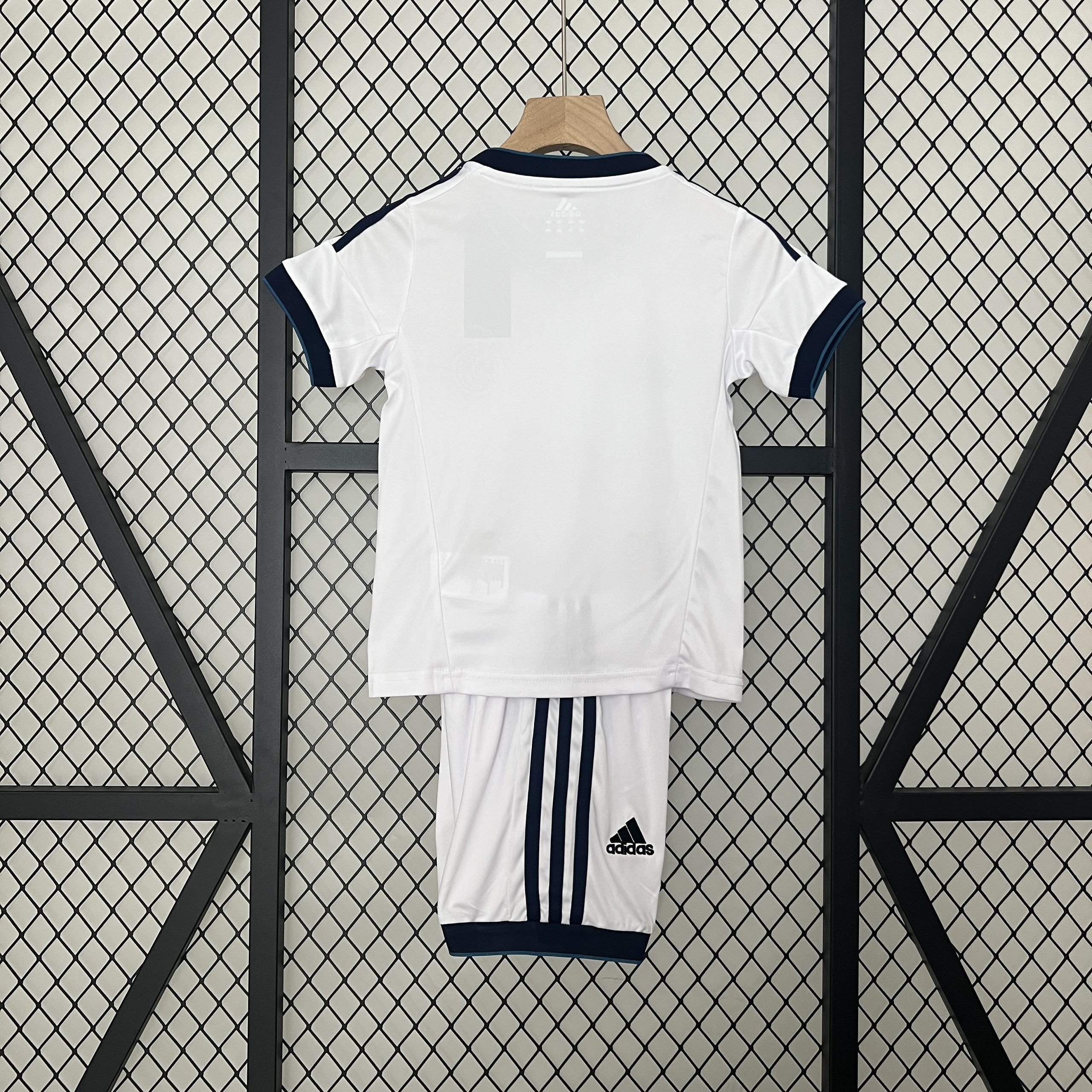 12-13 Real Madrid Home Retro Kid Kits Children Sets Best Jerseys Yupoo 4