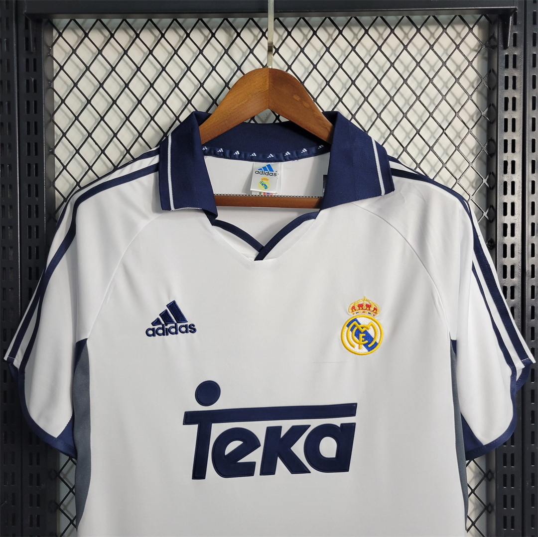 00-01 Real Madrid home 10