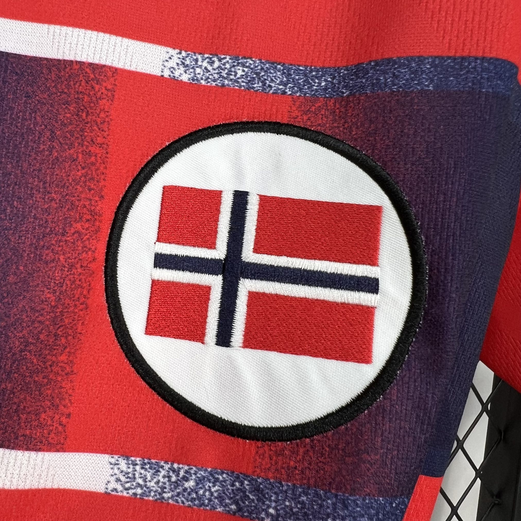 1997 Norway Mens Home Football Retro Kit Vintage T-Shirt AAAAJersey Wholesale Yupoo 8 3