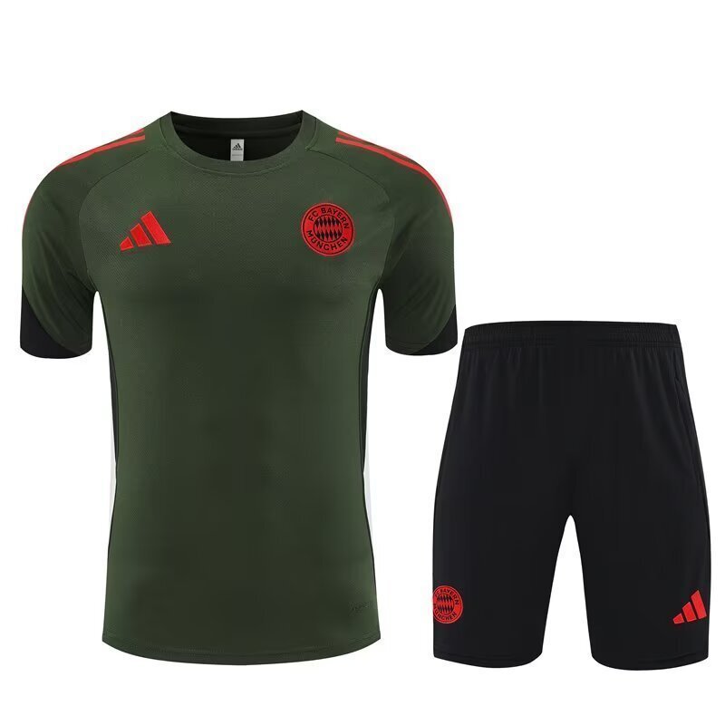 25-26 Bayern Munich Training Soccer AAAAJersey Yupoo S-2XL