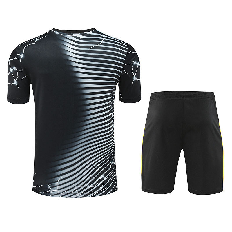 24-25 Real Madrid Training Soccer Jerseys Football Shirts 1