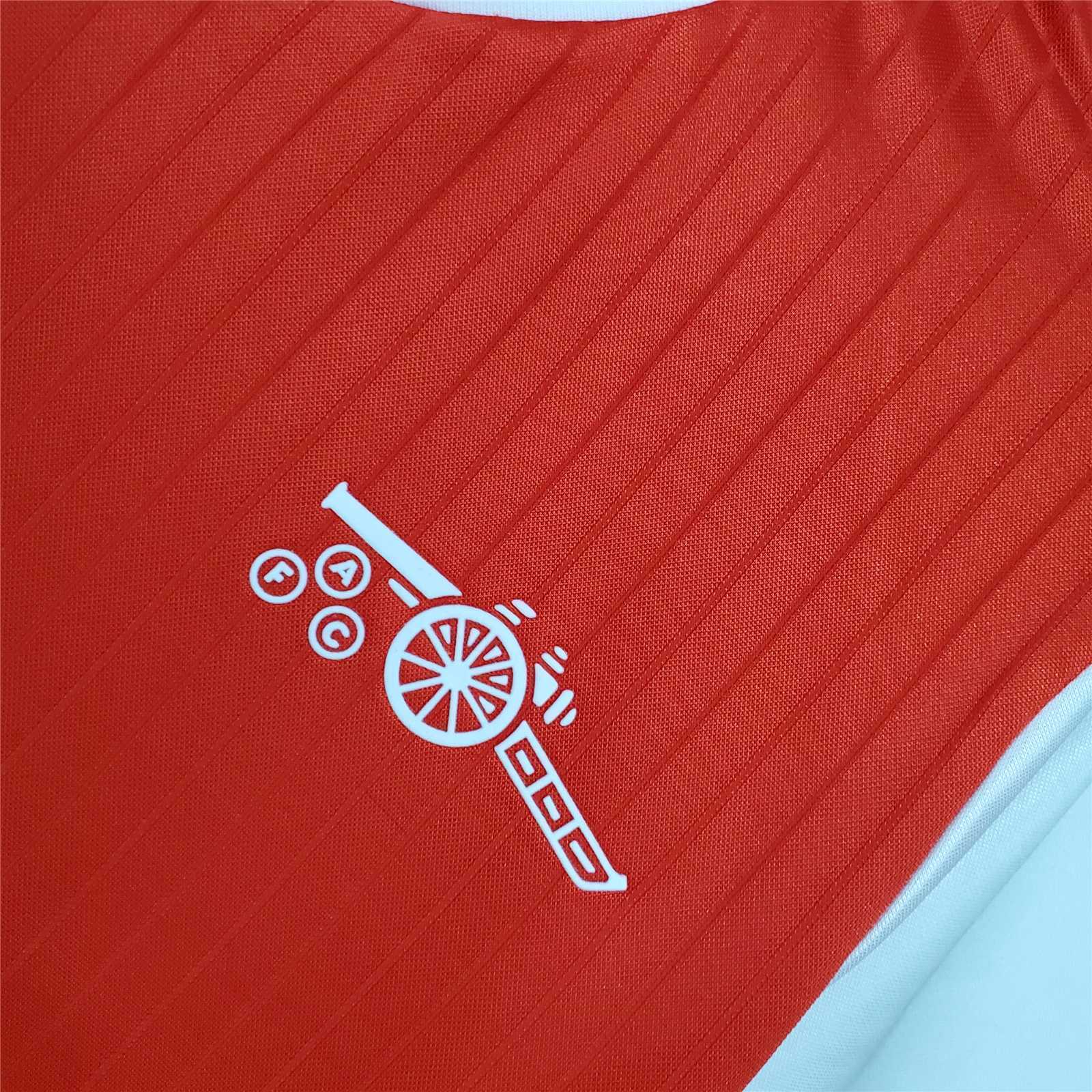 83-86 Arsenal home 1