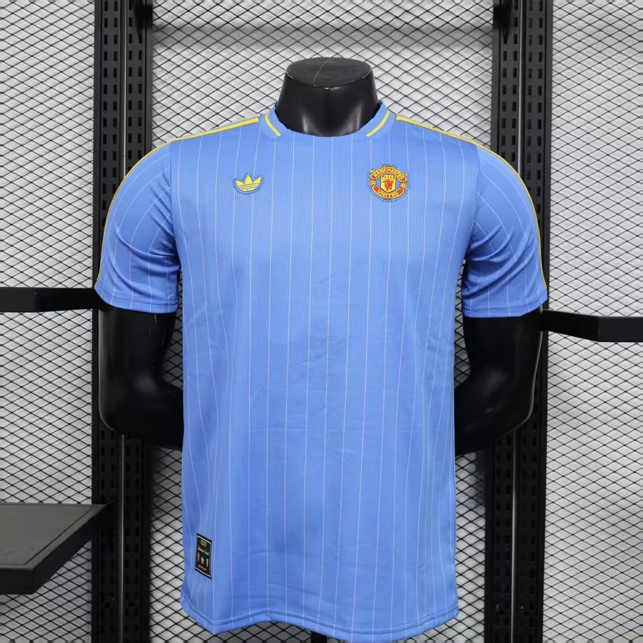25-26 Manchester United Retro Style Football Shirt Apparels AAAAJersey Supply Yupoo