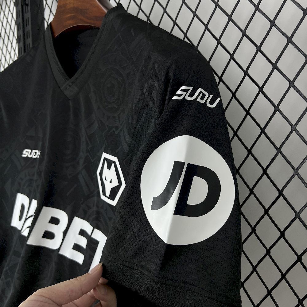 25-26 Wolves Goalkeeper Kit Black Shirt Football Apparels AAAAJersey Supply Yupoo 4
