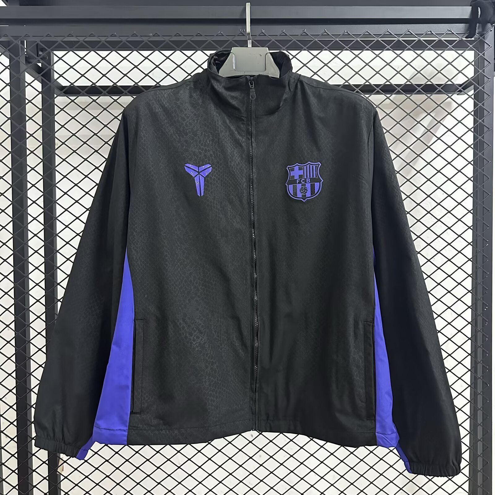 25-26 Barcelona Windbreaker Black Jacket AAAAJersey Supply Yupoo