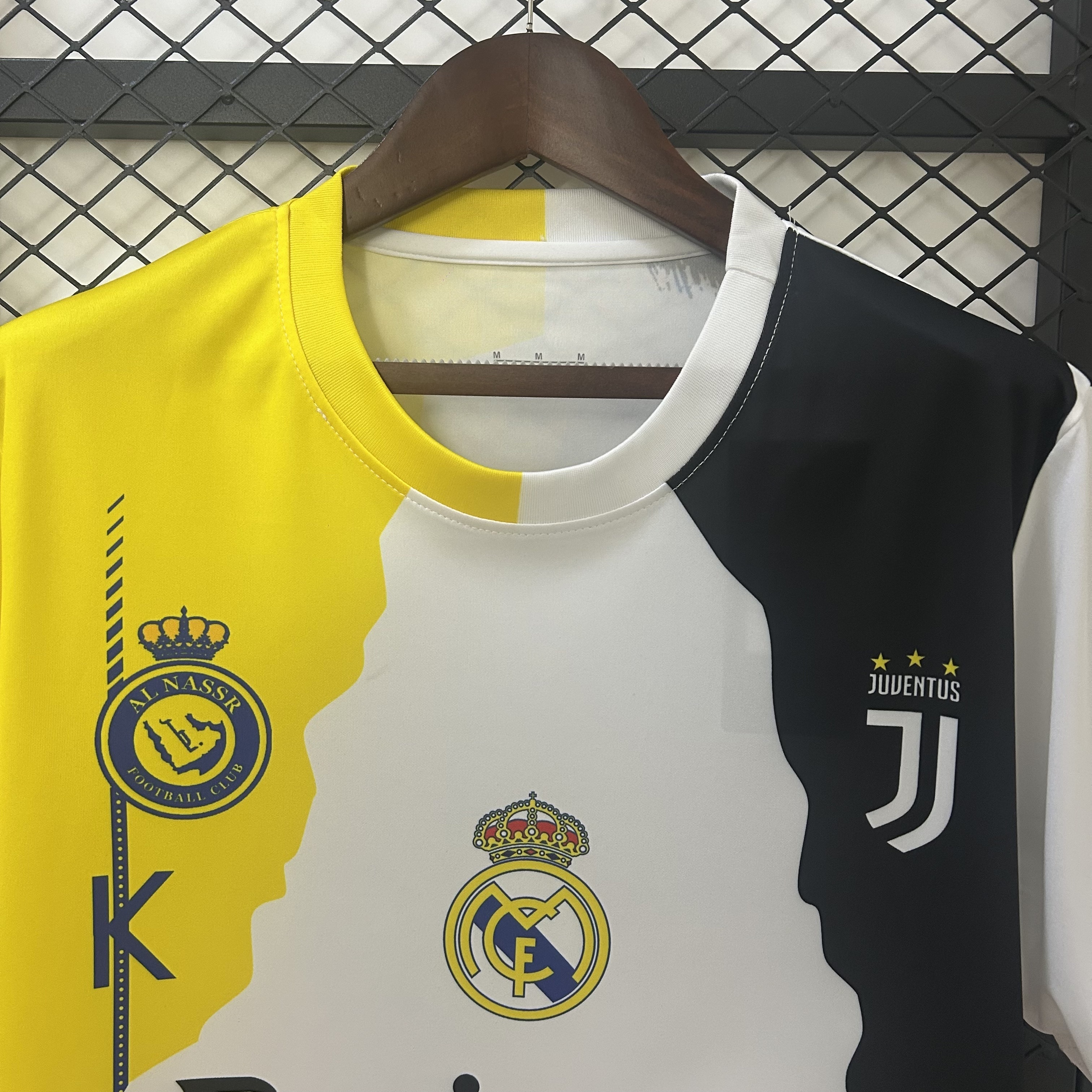 Cristiano Ronaldo Commemorative Edition Kit Soccer T-Shirt AAAAJersey Dropship Yupoo 6