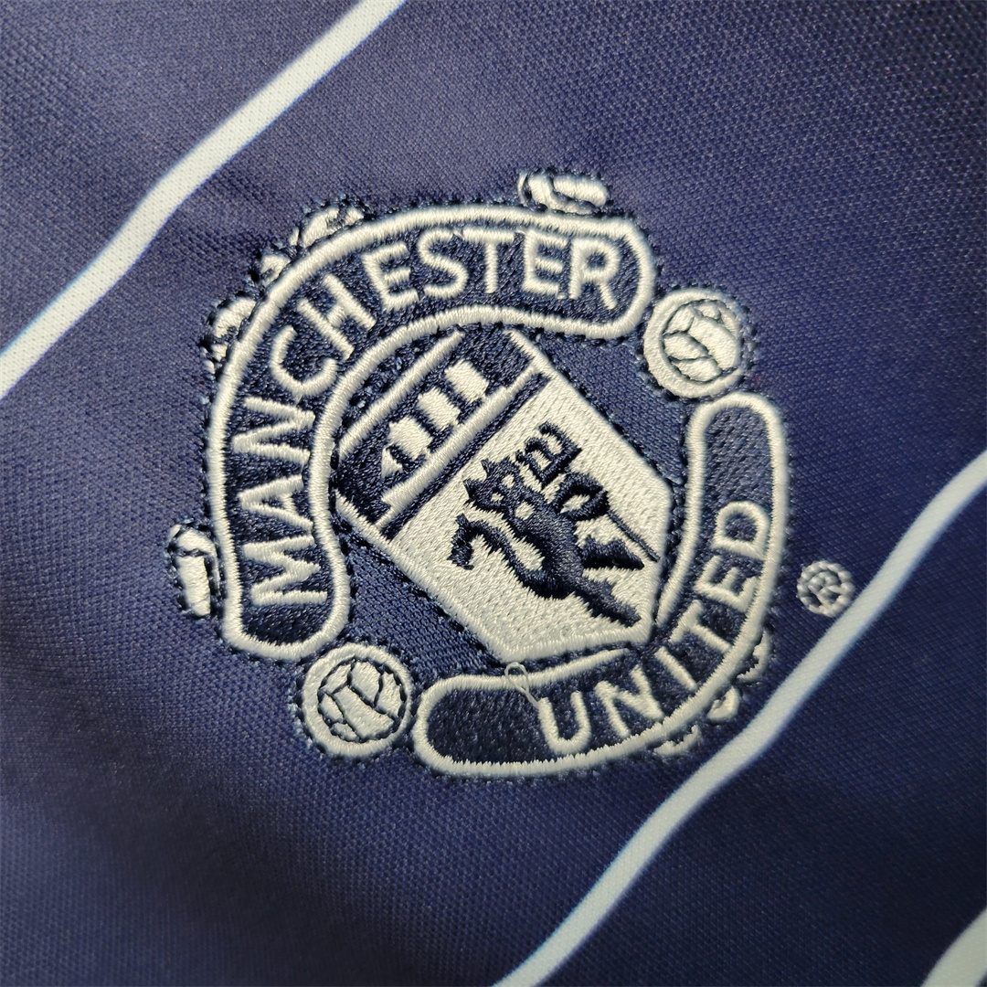 99-00 Manchester United away 5