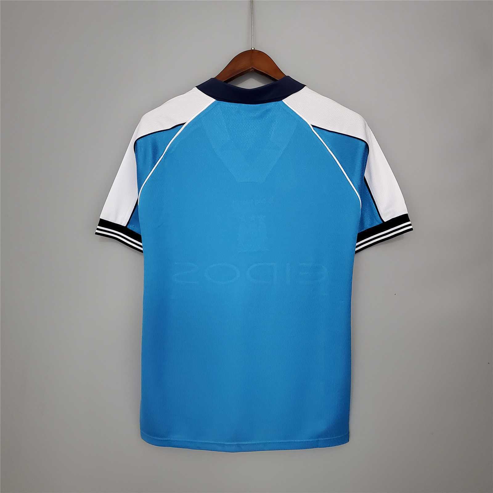 99-01 Manchester City home 5