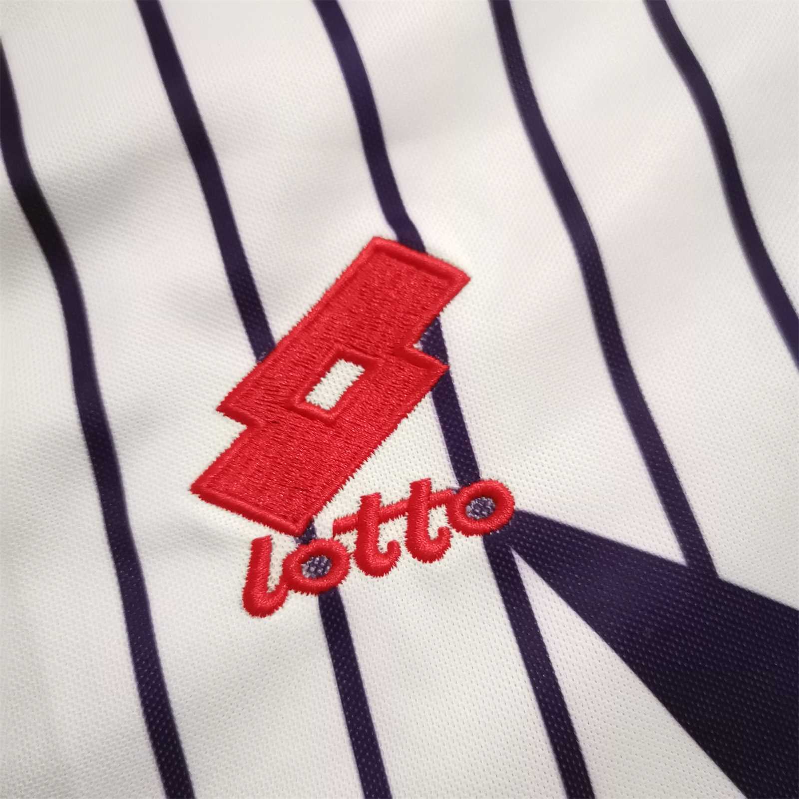 91-92 Fiorentina away 2