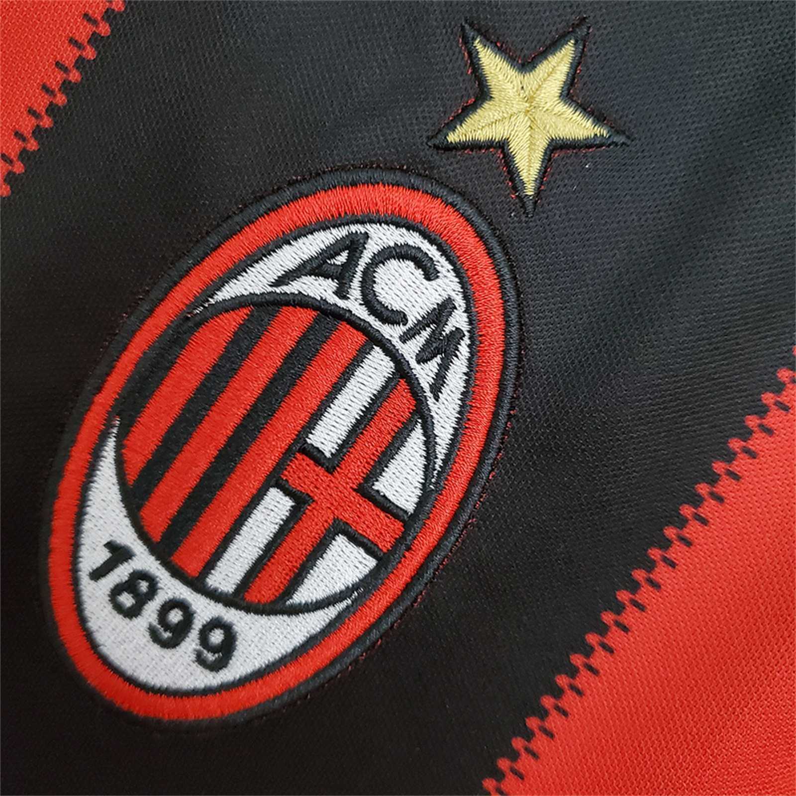 10-11 AC Milan home 5
