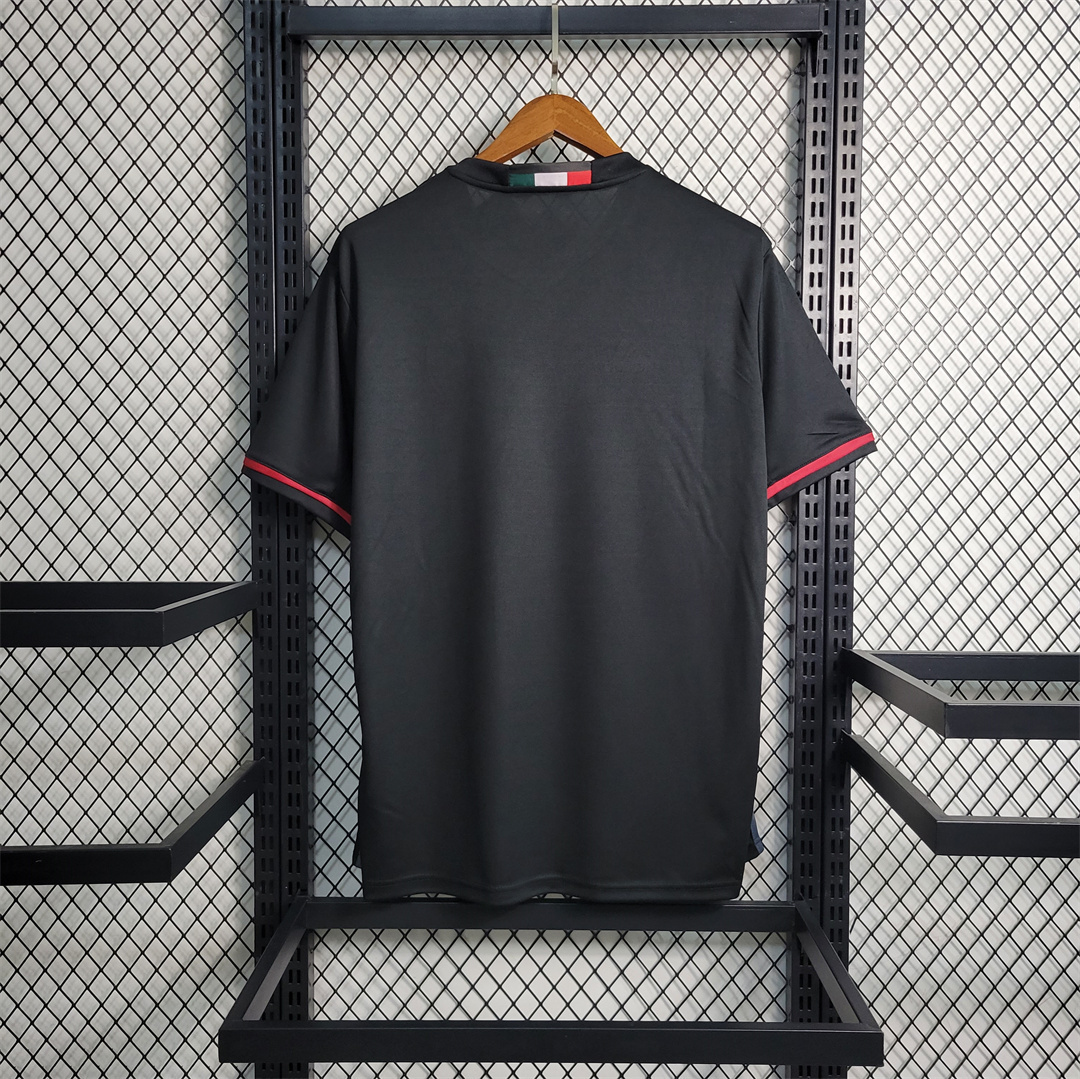 16-17 AC Milan home 5