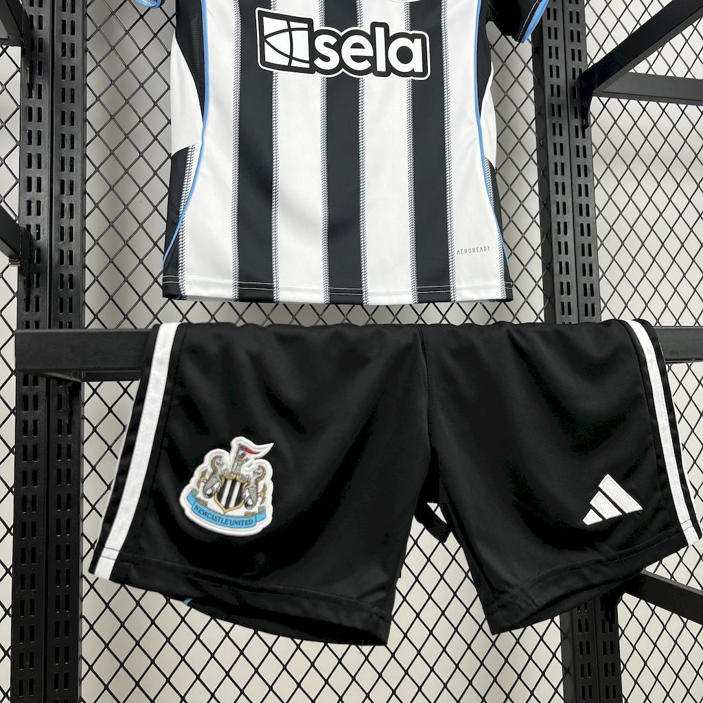 25-26 Newcastle United Home Kid Kits Youth Apparels Soccer AAAAJersey Yupoo 2