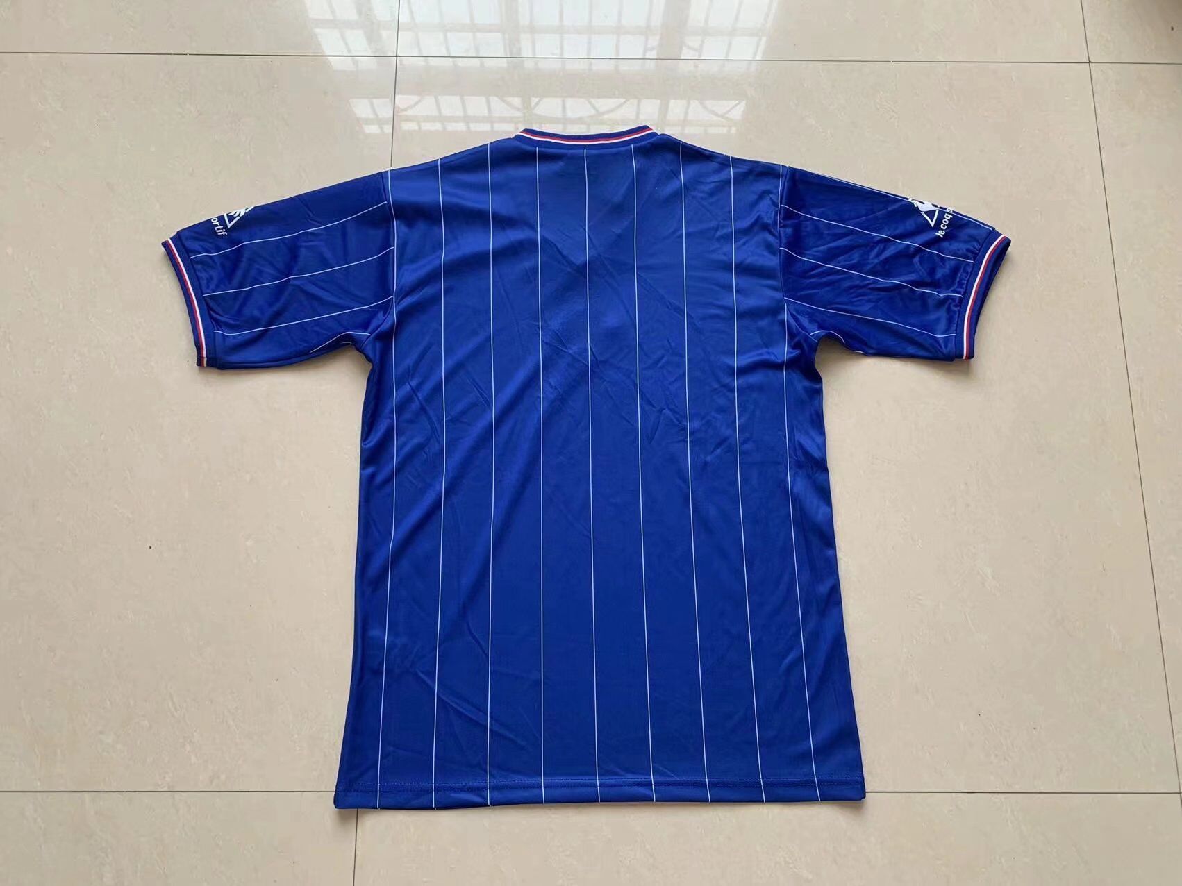 81-83 Chelsea home - 2 1