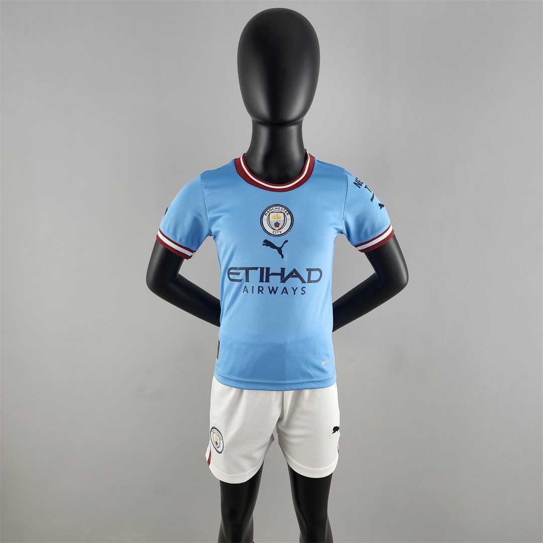 22-23 Manchester City home kids kit