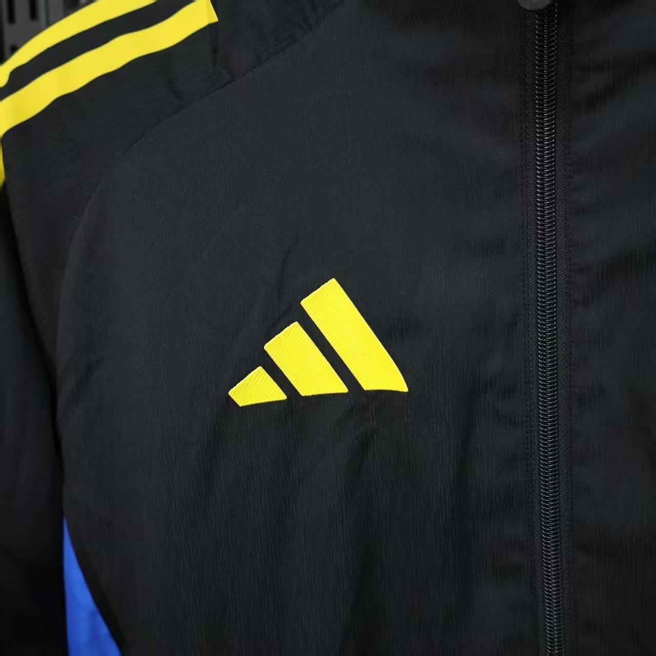 25-26 Manchester United Black Windbreaker Jacket AAAAJersey Supply Yupoo 5