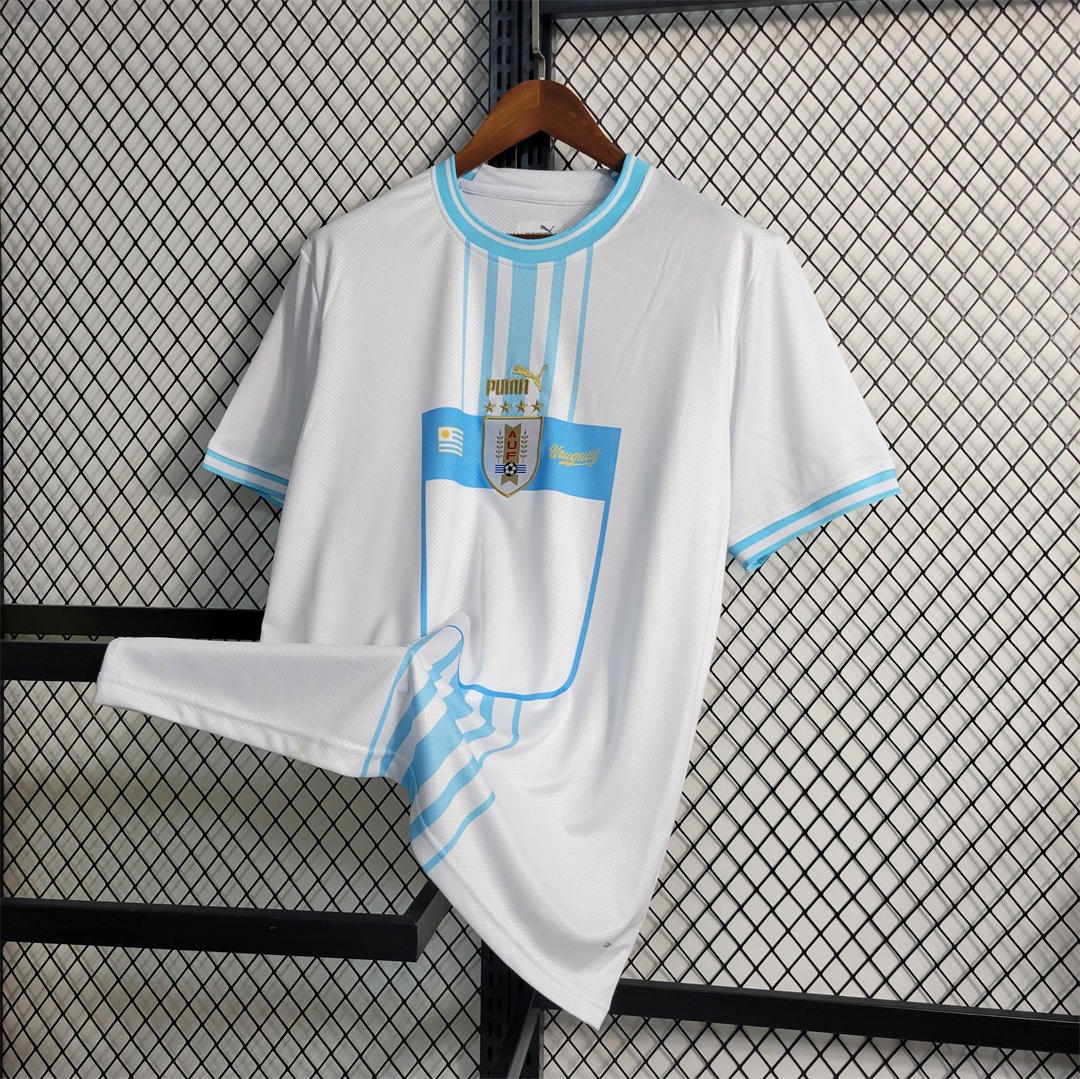 2022 Uruguay away 4