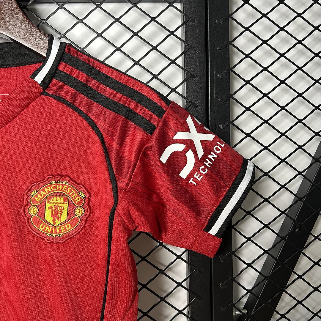 25-26 Manchester United Home Kid Kits Youth Apparels AAAAJersey Supply Yupoo 7
