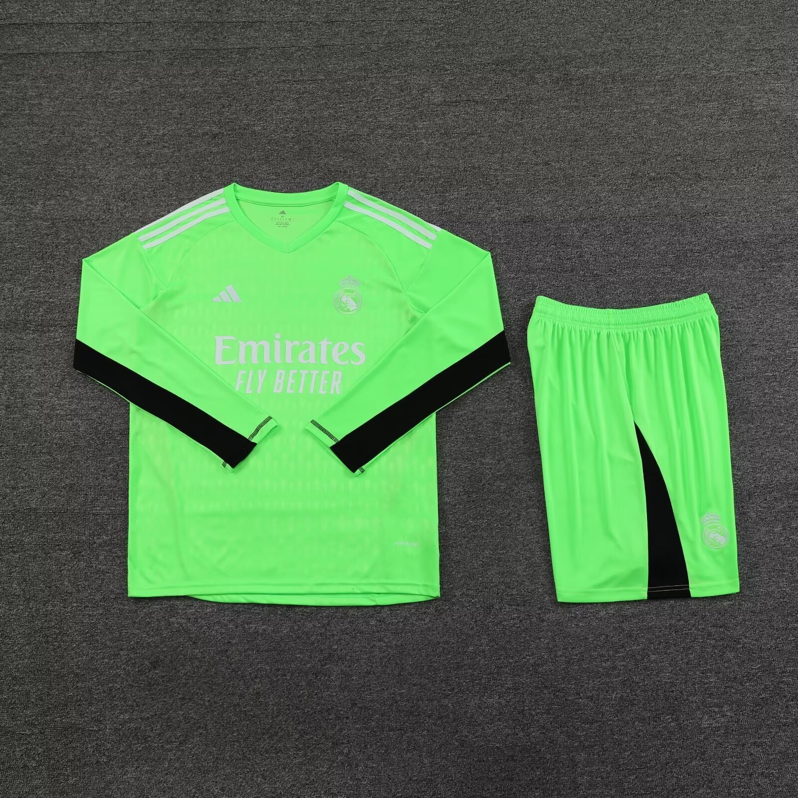 23-24 Real Madrid Goalkeeper Kits Long Sleeve Green Suits Soccer Jerseys Yupoo 2