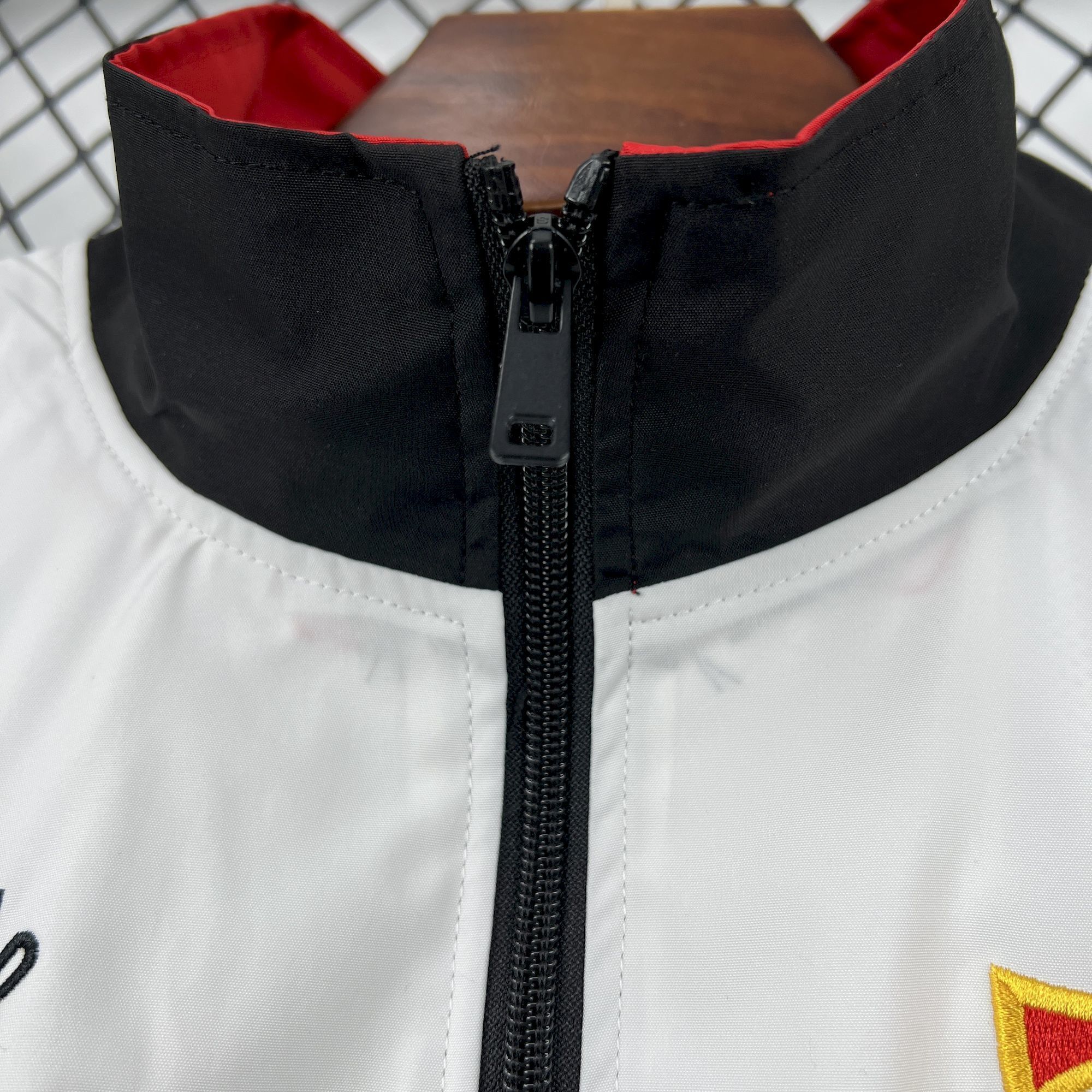 25-26 Sevilla Retro Windbreaker Jackets Yupoo 1