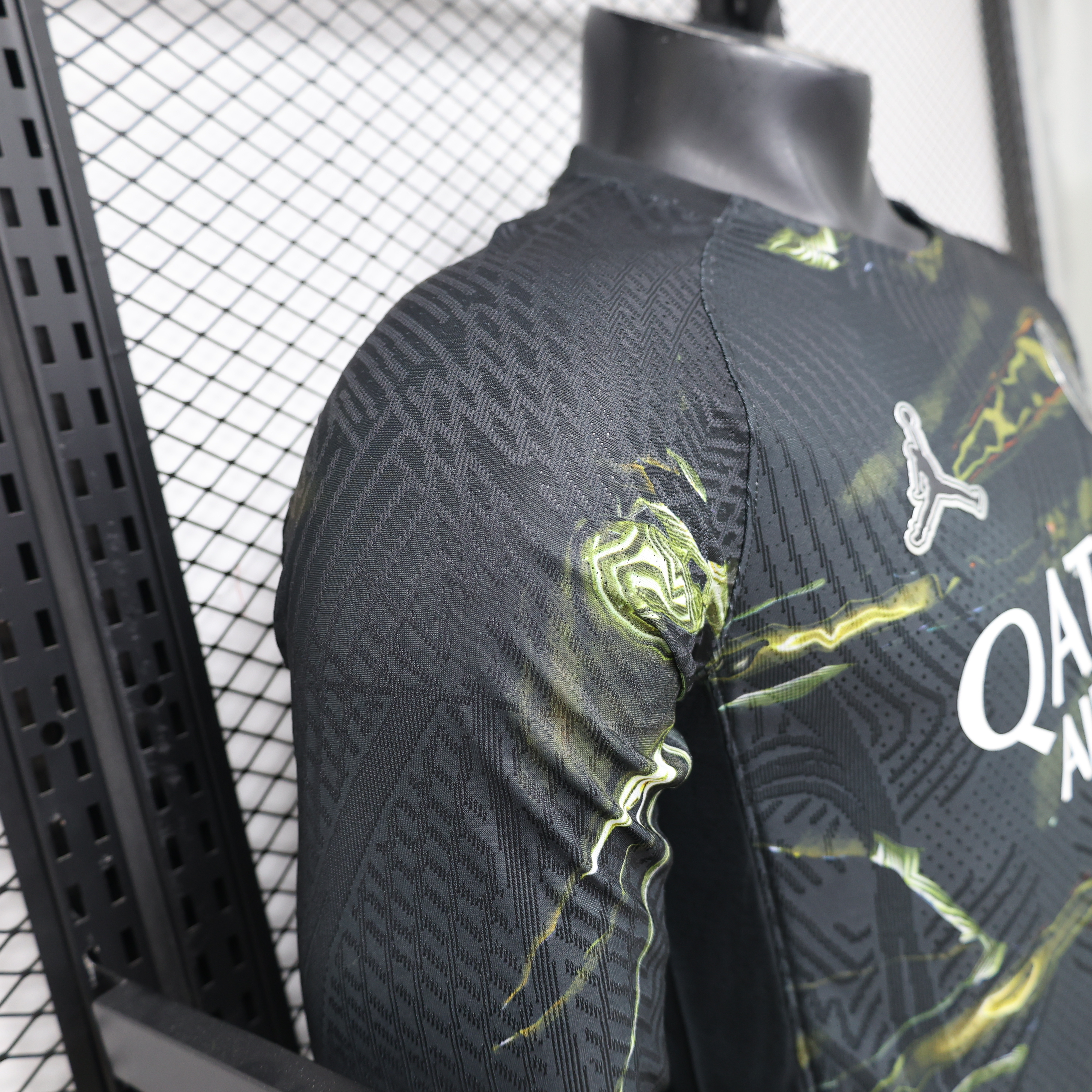 26-27 PSG x Stadium Night Forth Kit Player Edition Soccer Long Sleeve Shirts AAAAJersey Supply Yupoo 1