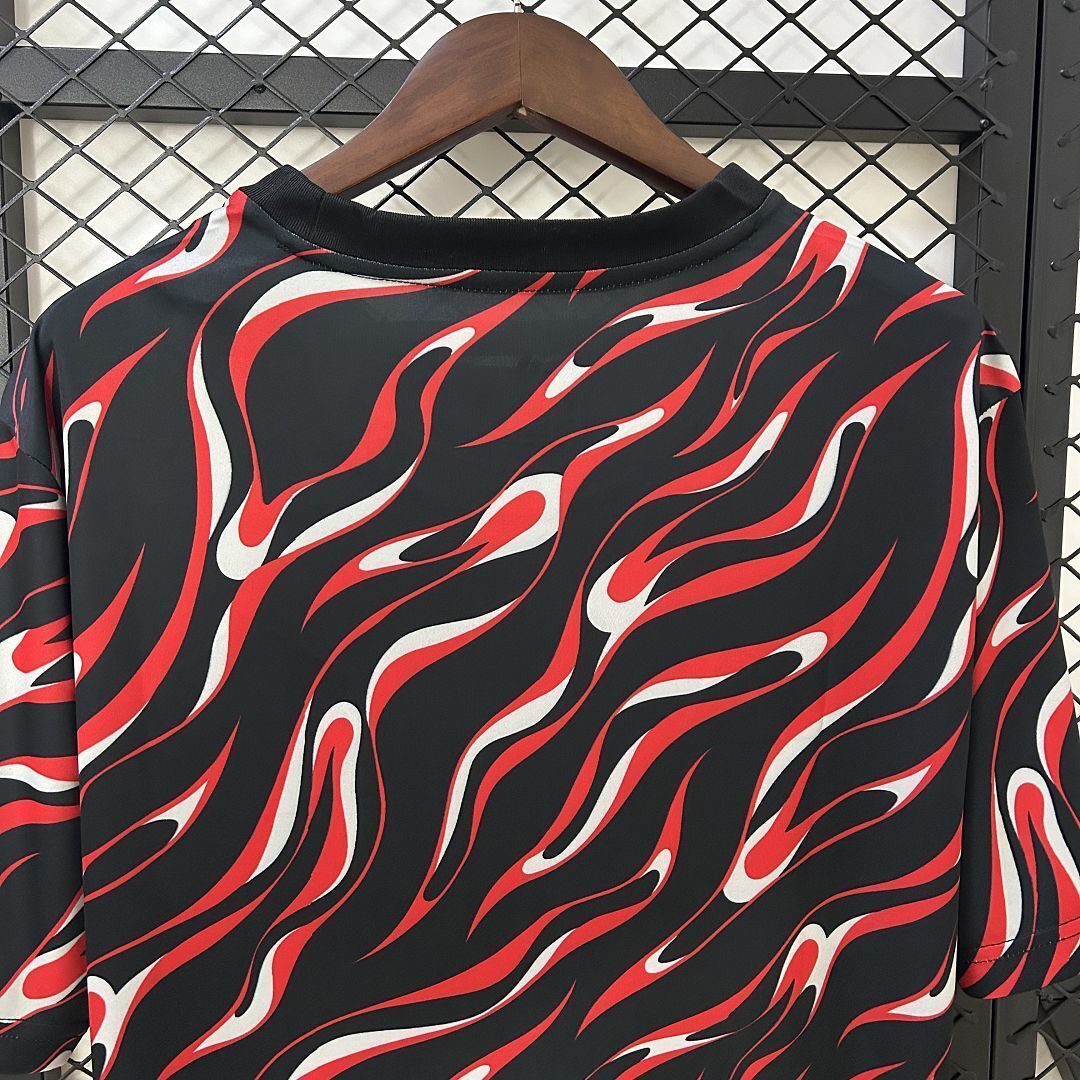 25-26 Manchester United Pre-Match Red Kit Soccer T-Shirt AAAAJersey Dropship Yupoo 1