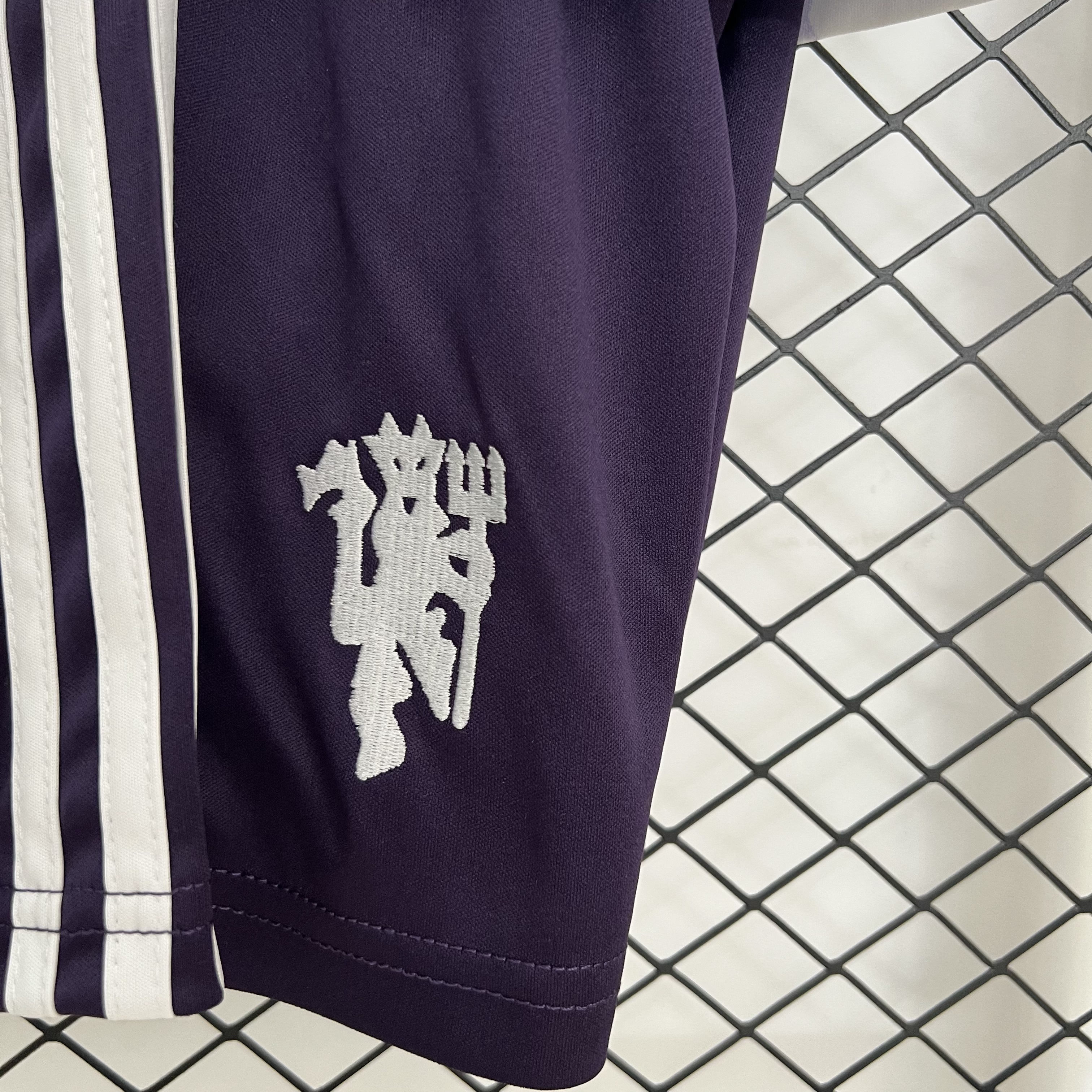 25-26 Manchester United Away Kid Kits Youth Apparels AAAAJersey Supply Yupoo 4