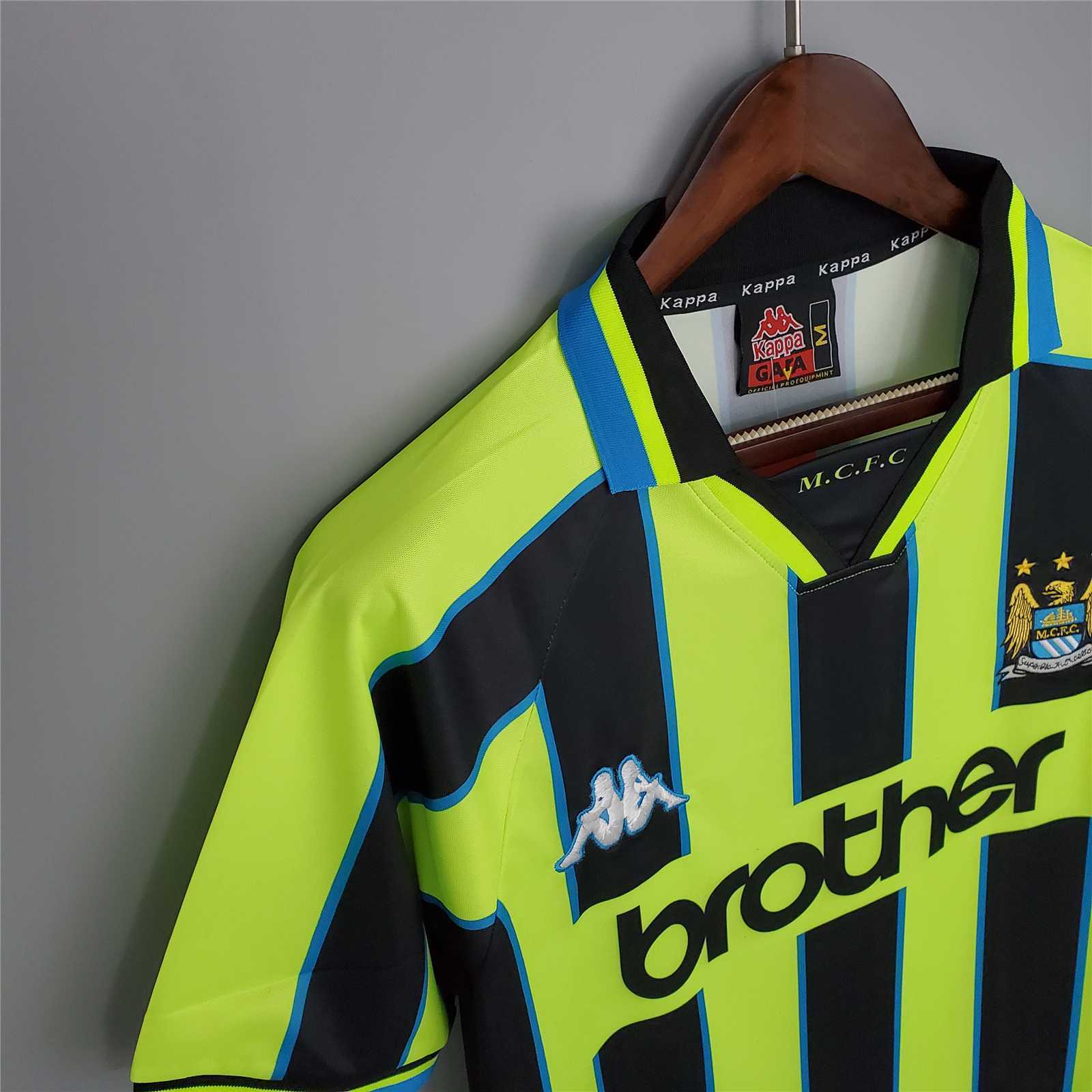 98-99 Manchester City away 8