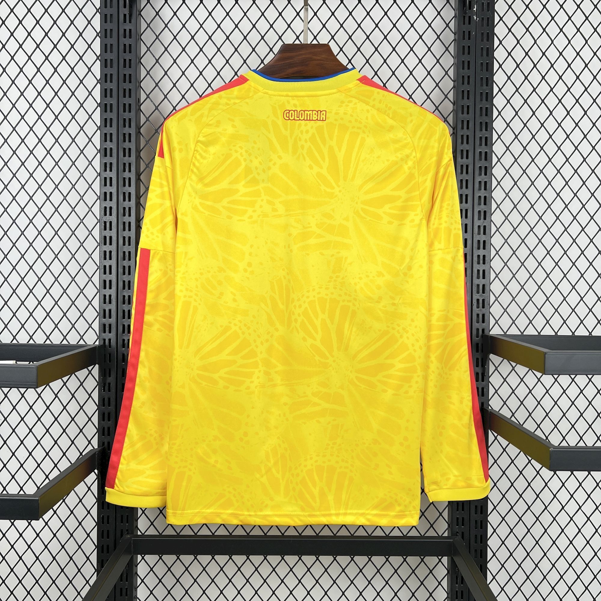 2026 World Cup Colombia Home Kit Long Sleeve T-Shirt Football AAAAJersey Supply Yupoo 1