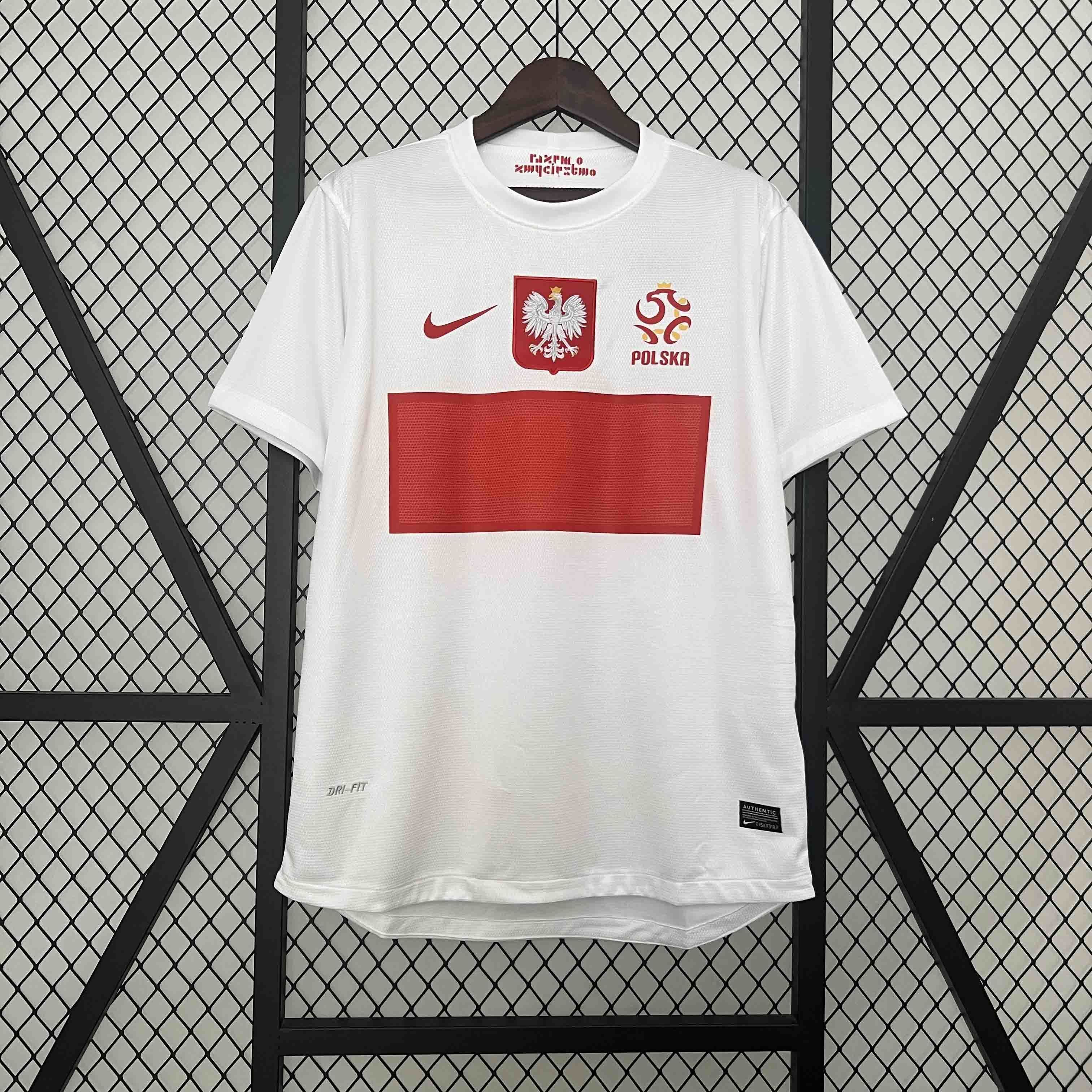 2012 Poland Home Retro Kit Soccer Uniform AAAAJerseys Dropshipping Yupoo