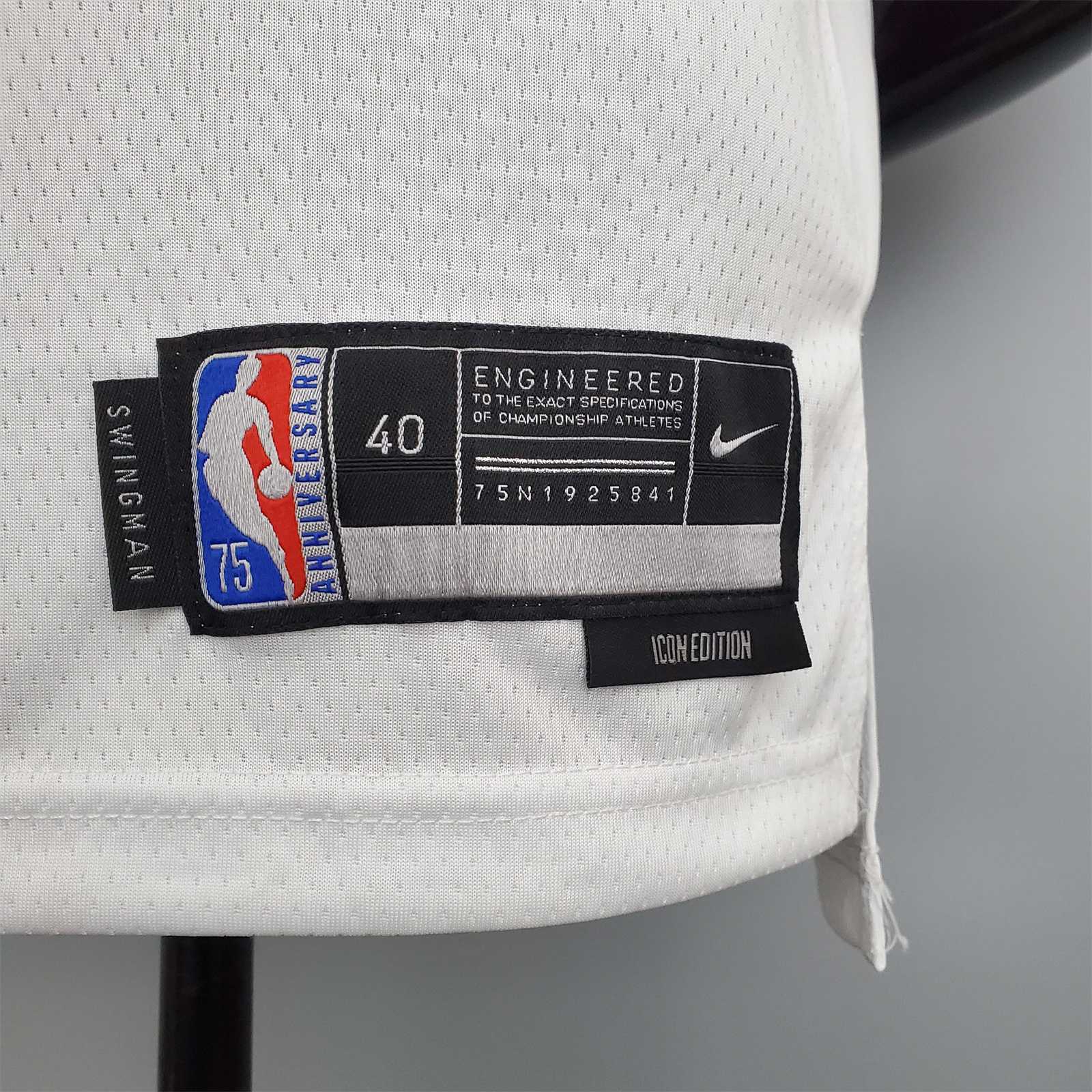 75th Anniversary Rose #1 Bulls White 2