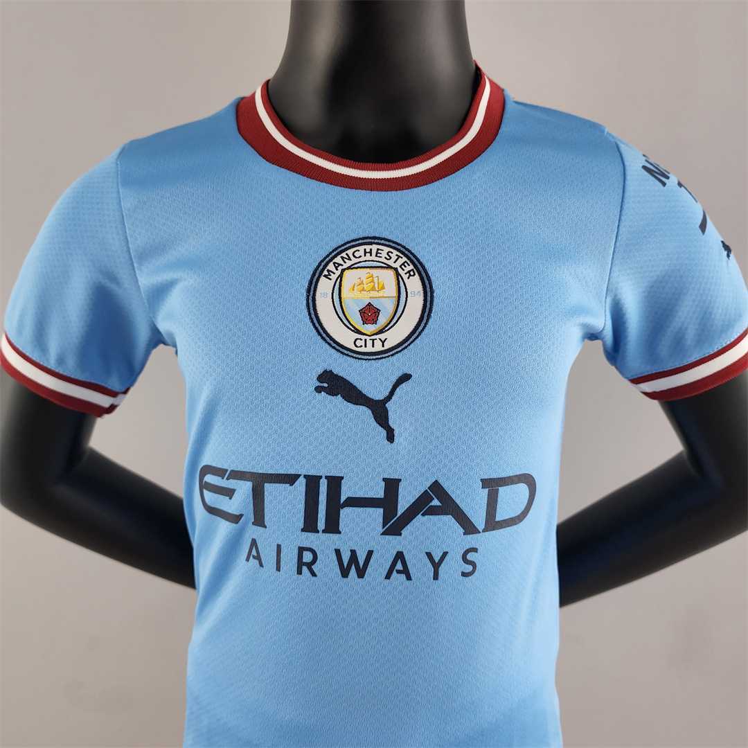 22-23 Manchester City home kids kit 3