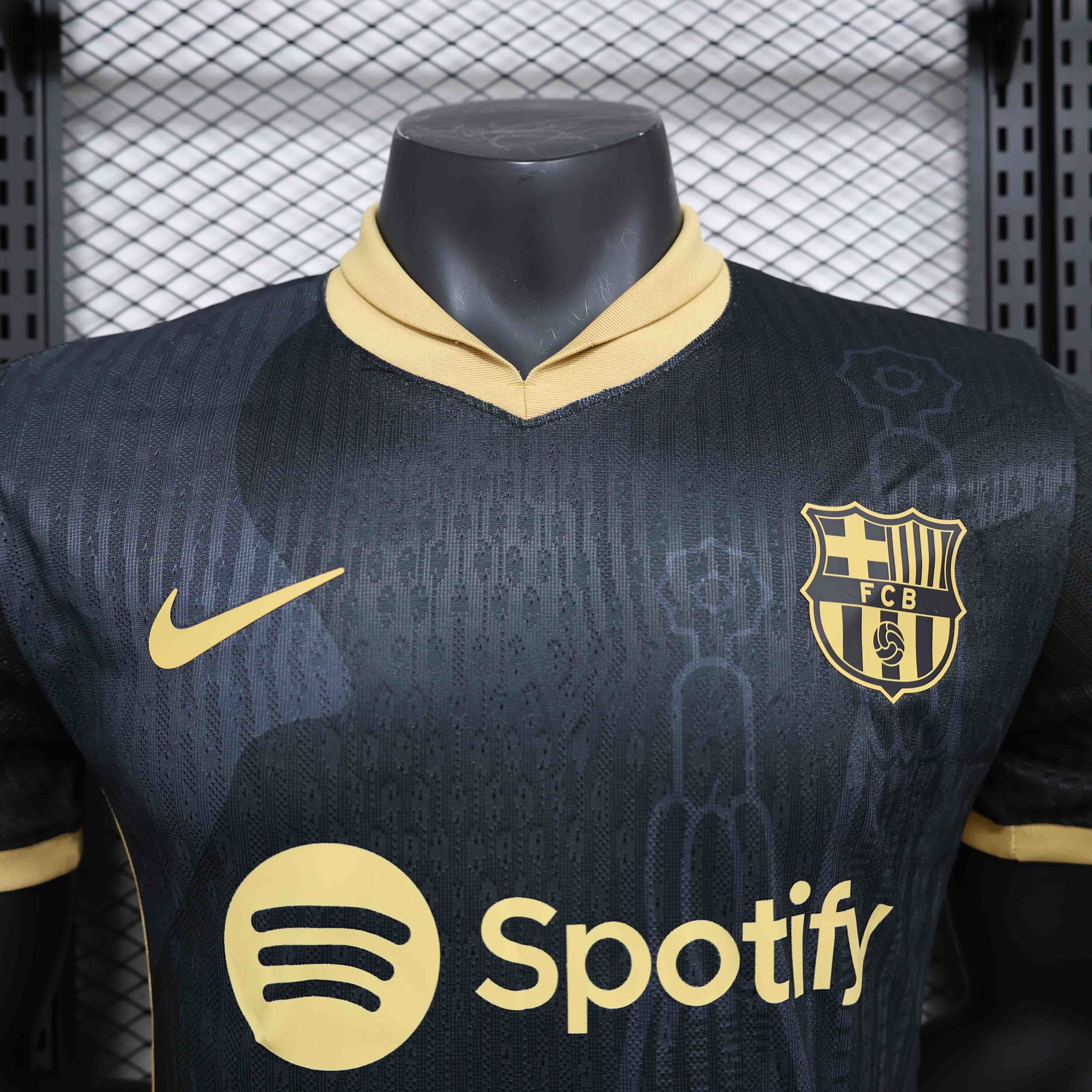 24-25 Barcelona Black&Gold Special Edition Player Version Shirt AAAAJersey Supplier Yupoo 1