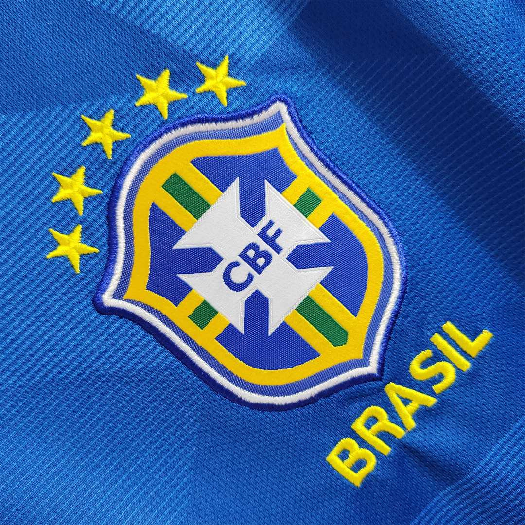 2018 Brazil away 1