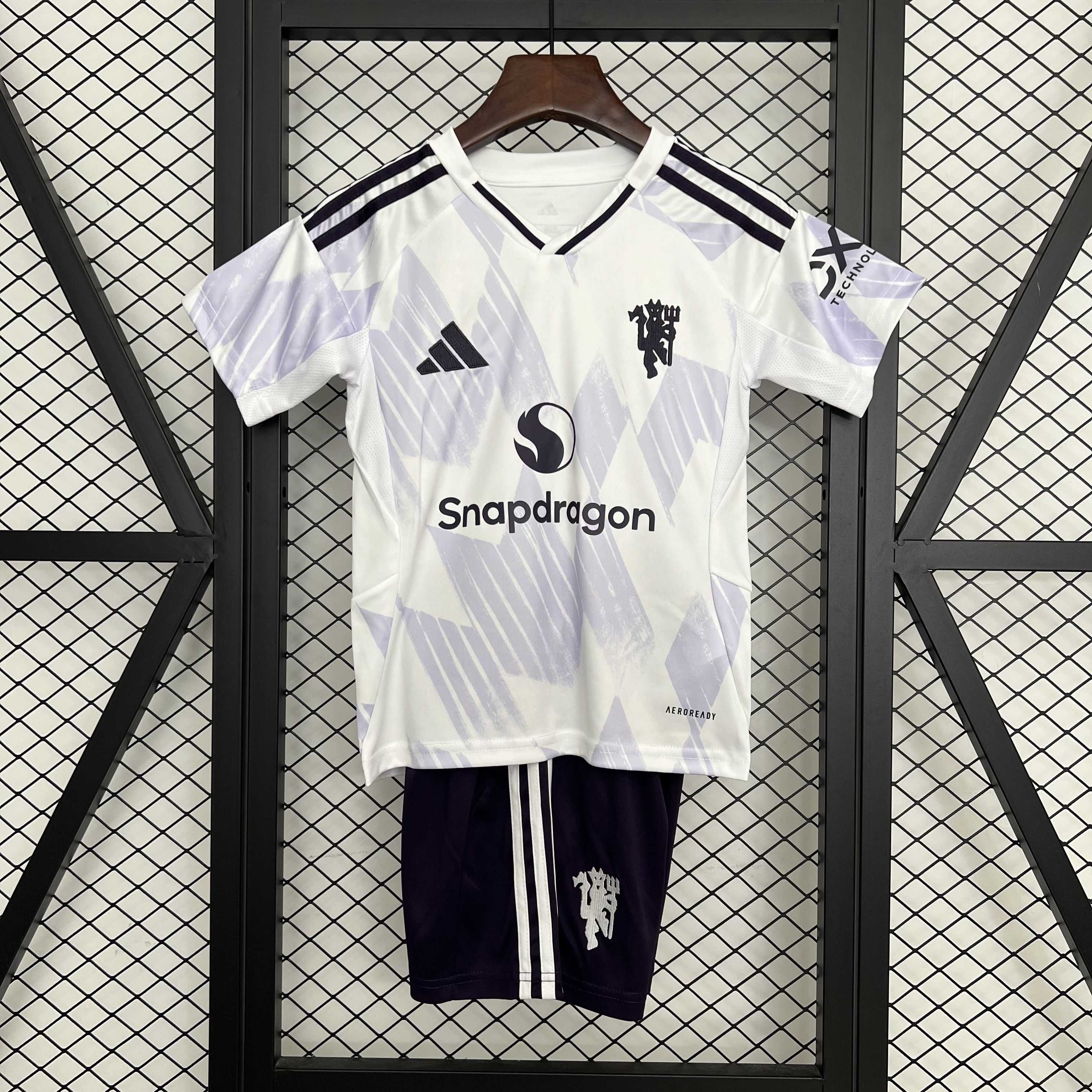 25-26 Manchester United Away Kid Kits Youth Apparels AAAAJersey Supply Yupoo