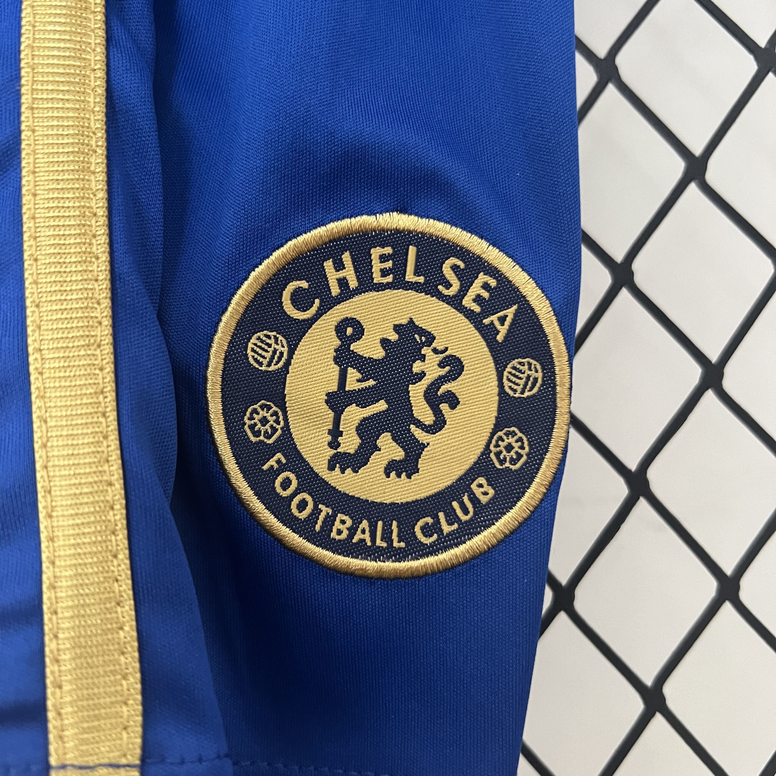 12-13 Chelsea Home Retro Kid Kits Children Sets Jerseys Supllier Yupoo 2
