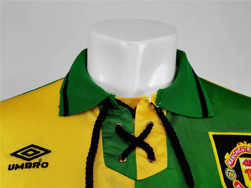 92-94 Manchester United away long sleeve 3