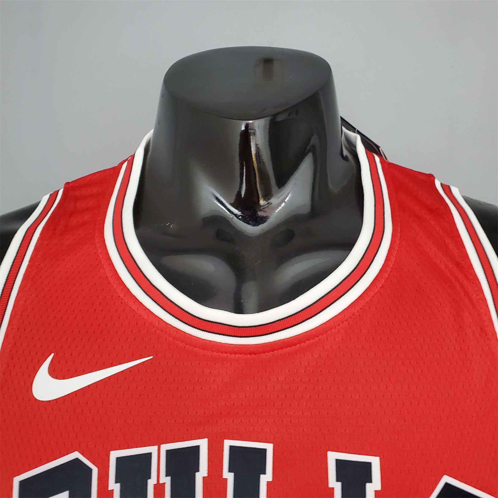 BALL#2 Chicago Bulls Red 7