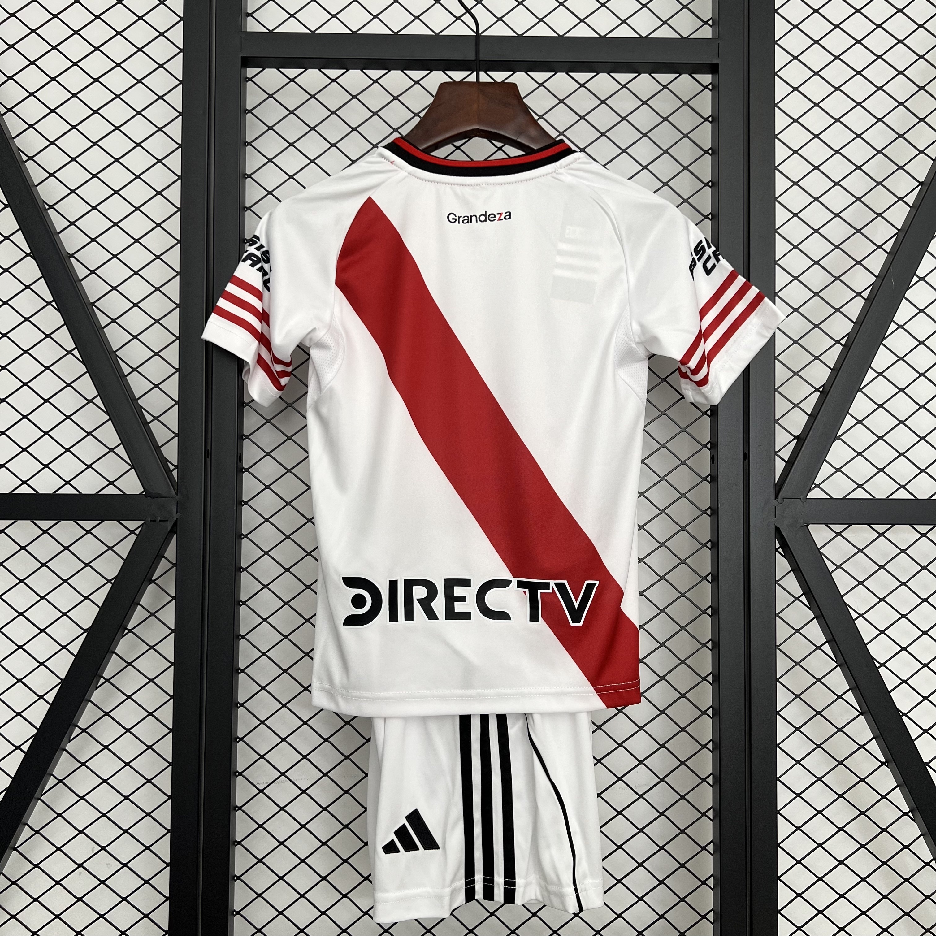 25-26 River Plate Home Kids Kit Futbol Youth Clothing Sports Suits AAAAJersey Supply Yupoo 2